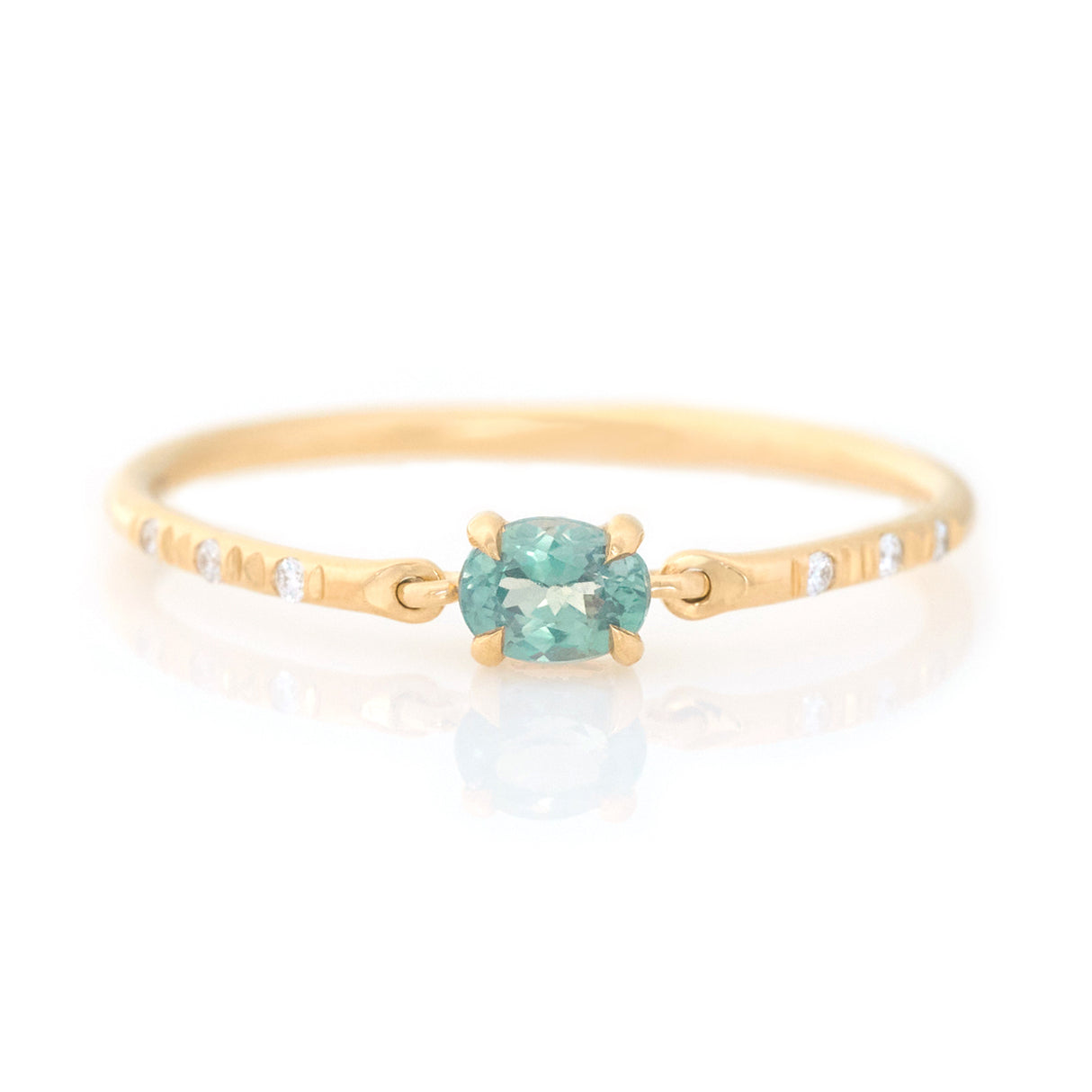 Alexandrite Petite Circle Diamond Ring 18k gold stackable ring