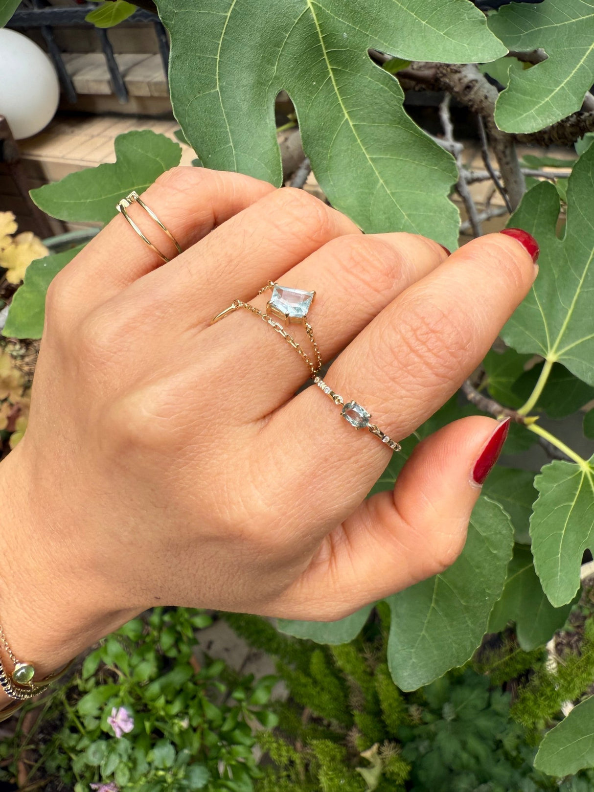 Aquamarine Contour Chain Ring 14k gold Stackable ring on model