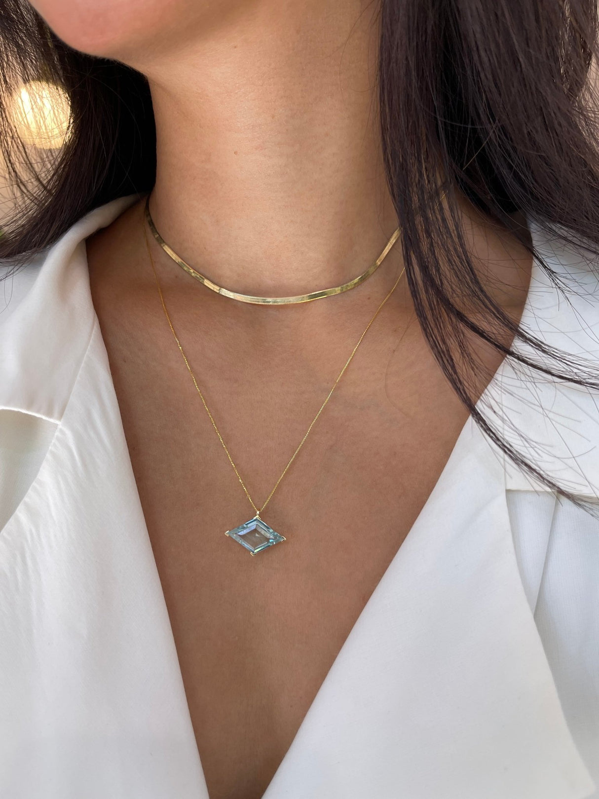 Aquamarine Diamond Contour handmade Necklace in 18k gold on model