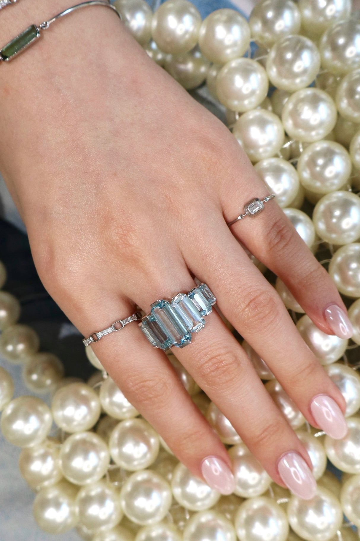 Aquamarine Rhythm Ring PT900 stackable ring on model