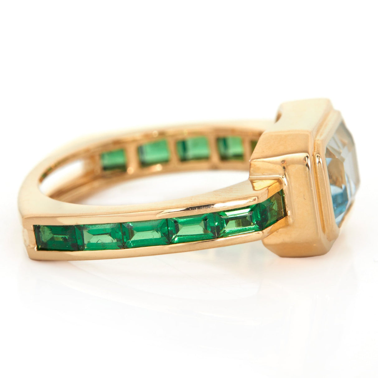 Aquamarine & Tsavorite Circa Ring 18k gold Stackable ring side view