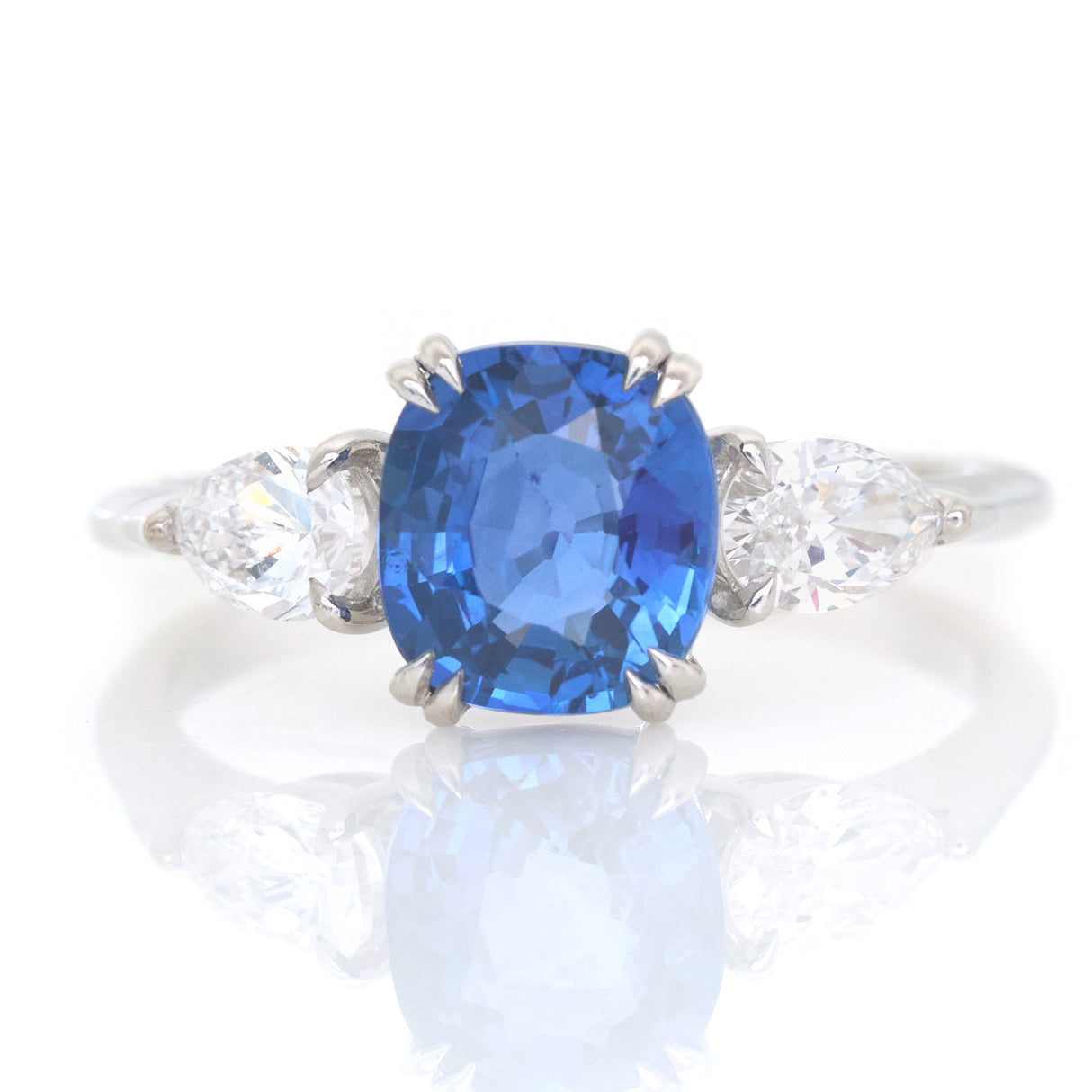 Ceylon Sapphire & Diamond Eternal Ring 18k gold engagement ring