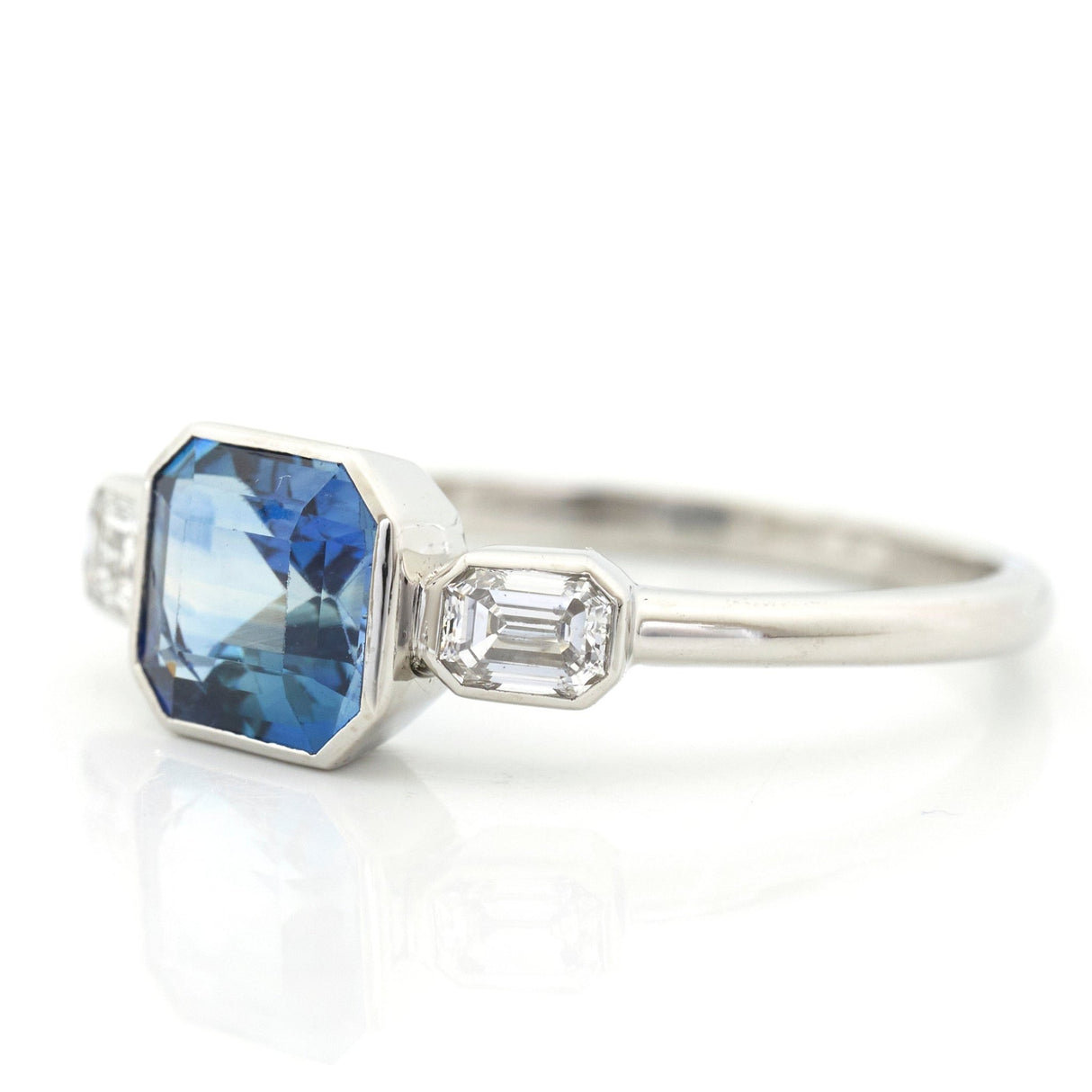 Ceylon Sapphire & Diamond Everlasting Ring PT900 engagement ring side view
