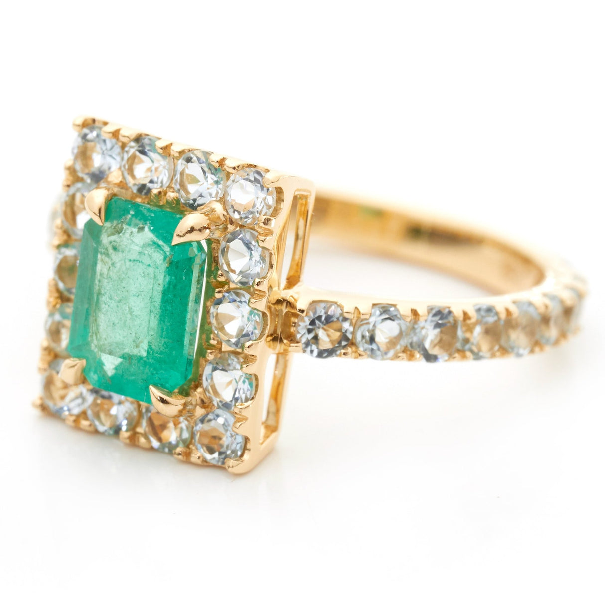 Emerald & Aquamarine Ring 18k gold Stackable ring side view