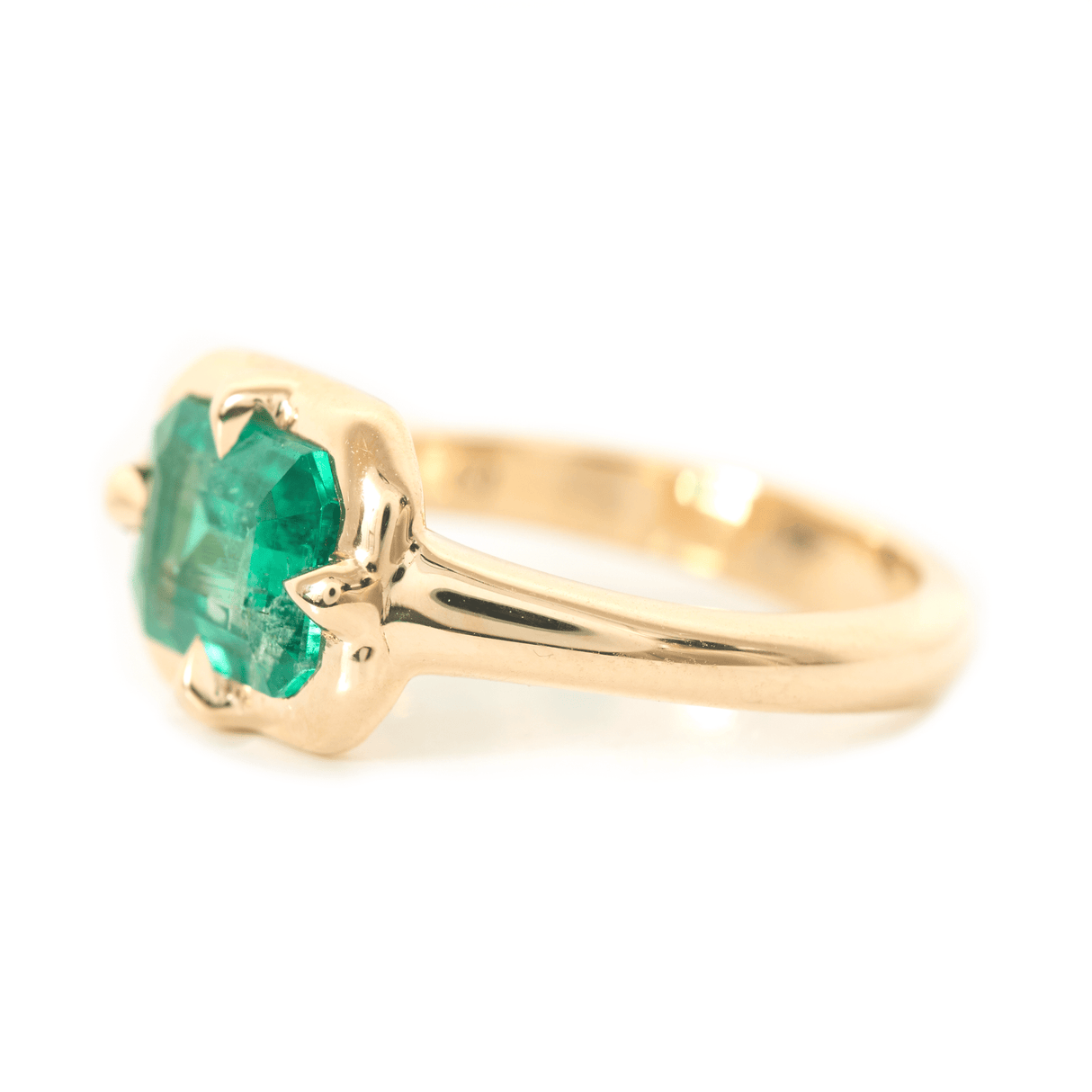 Emerald Compass Ring 18K engagement ring 1