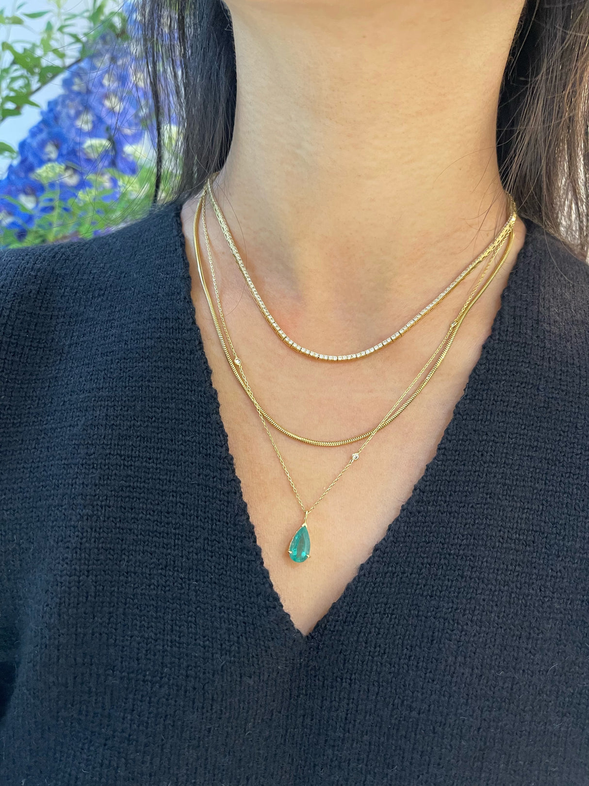 Emerald Dewdrop Supreme Diamond fine jewelry Necklace in 18k gold on model 2