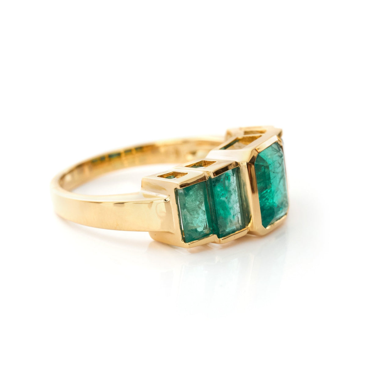 Emerald Rhythm Supreme Ring