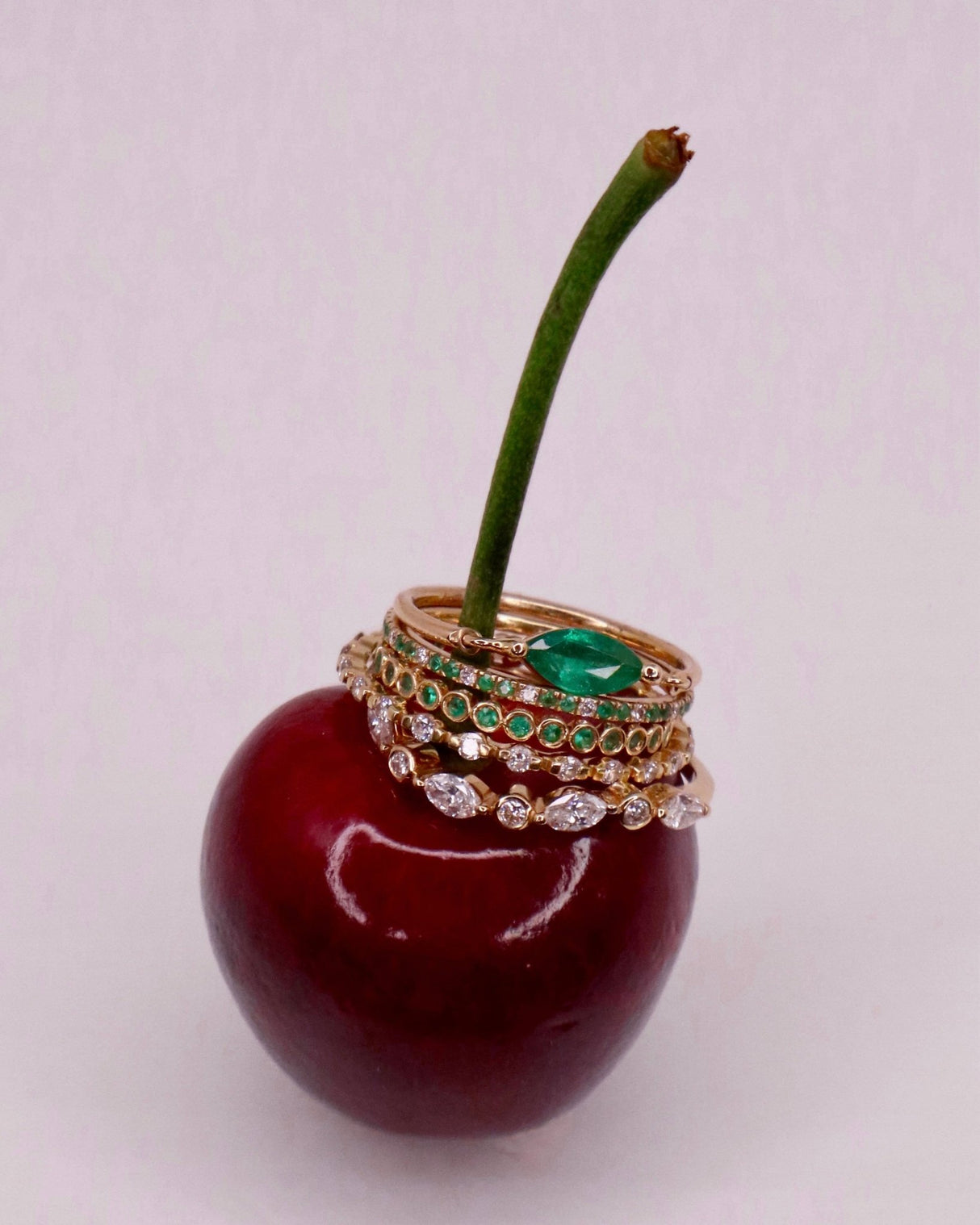 Emerald Marquise Petite Circle Ring