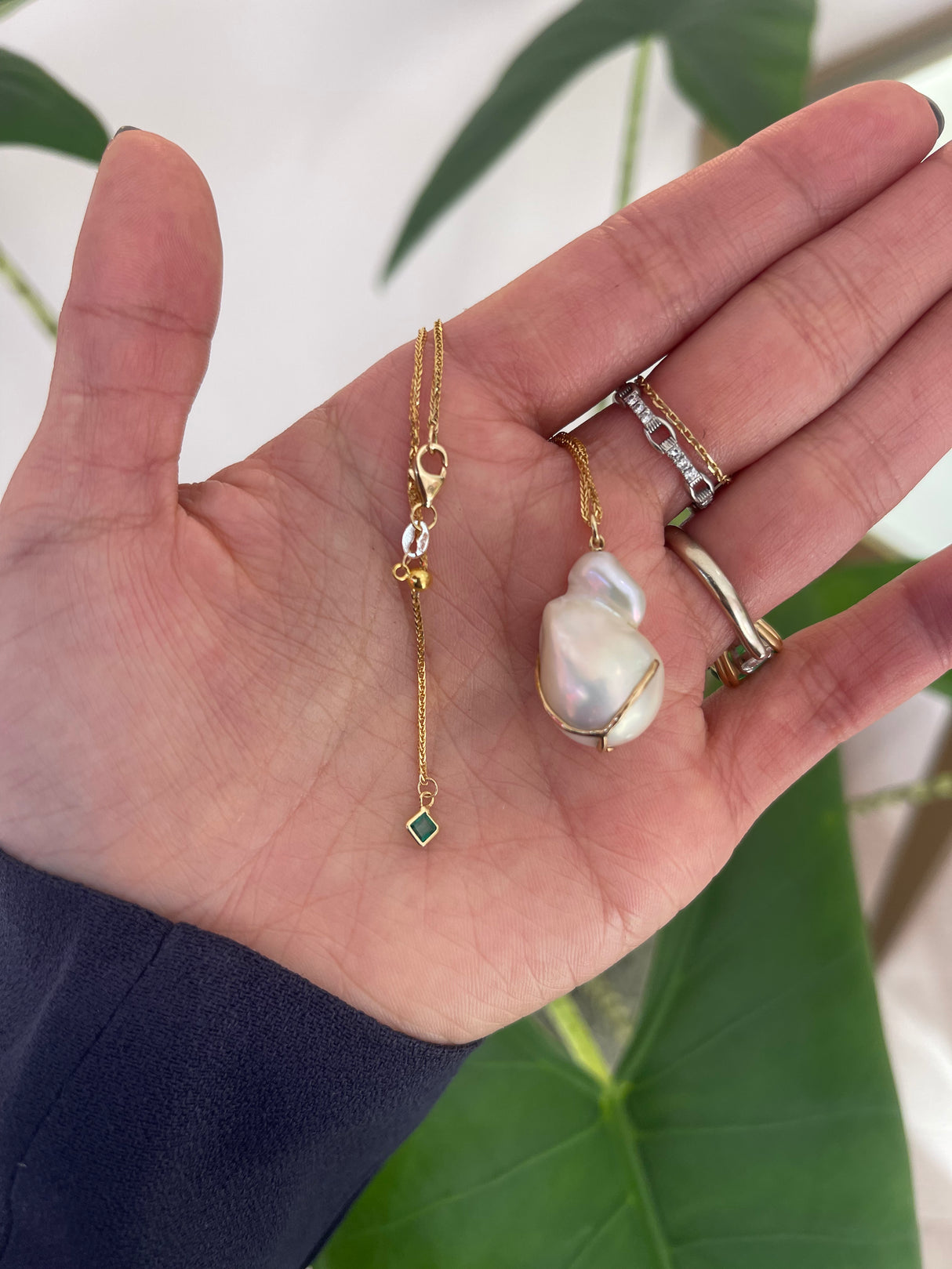 Kintsugi Pearl Necklace in 18k gold handmade fine jewelry