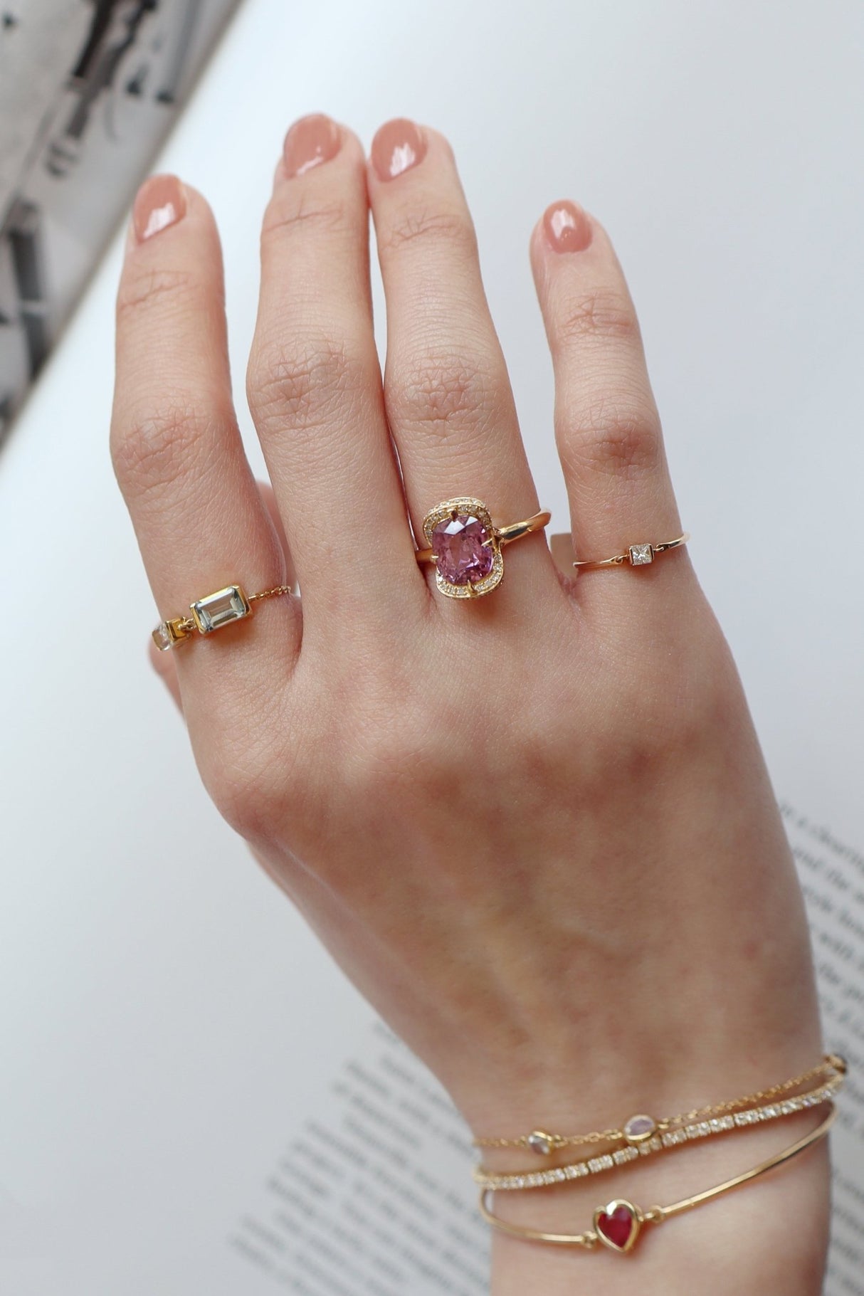Lavender_Spinel_Aurora_Ring_18K_engagement_ring_on_model