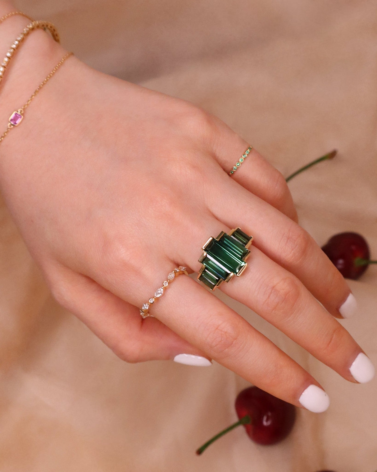 Ombre_Green_Tourmaline_Rhythm_Ring_18K_gold_engagement_ring_on_model_1