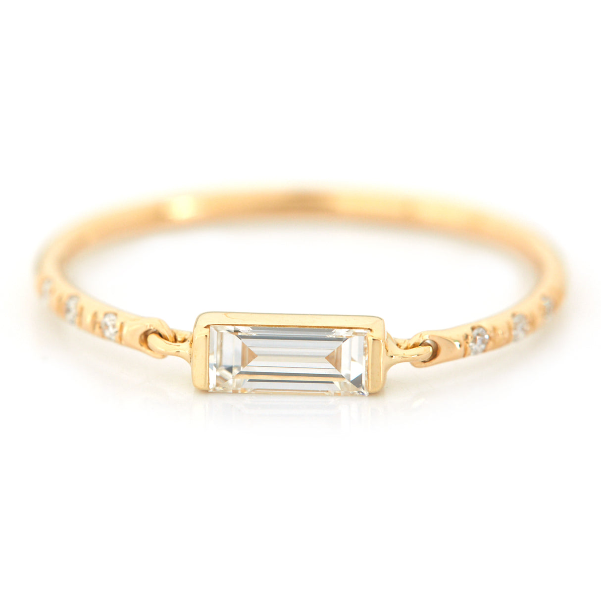 Petite Circle Diamond Baguette Ring 18k gold stackable ring