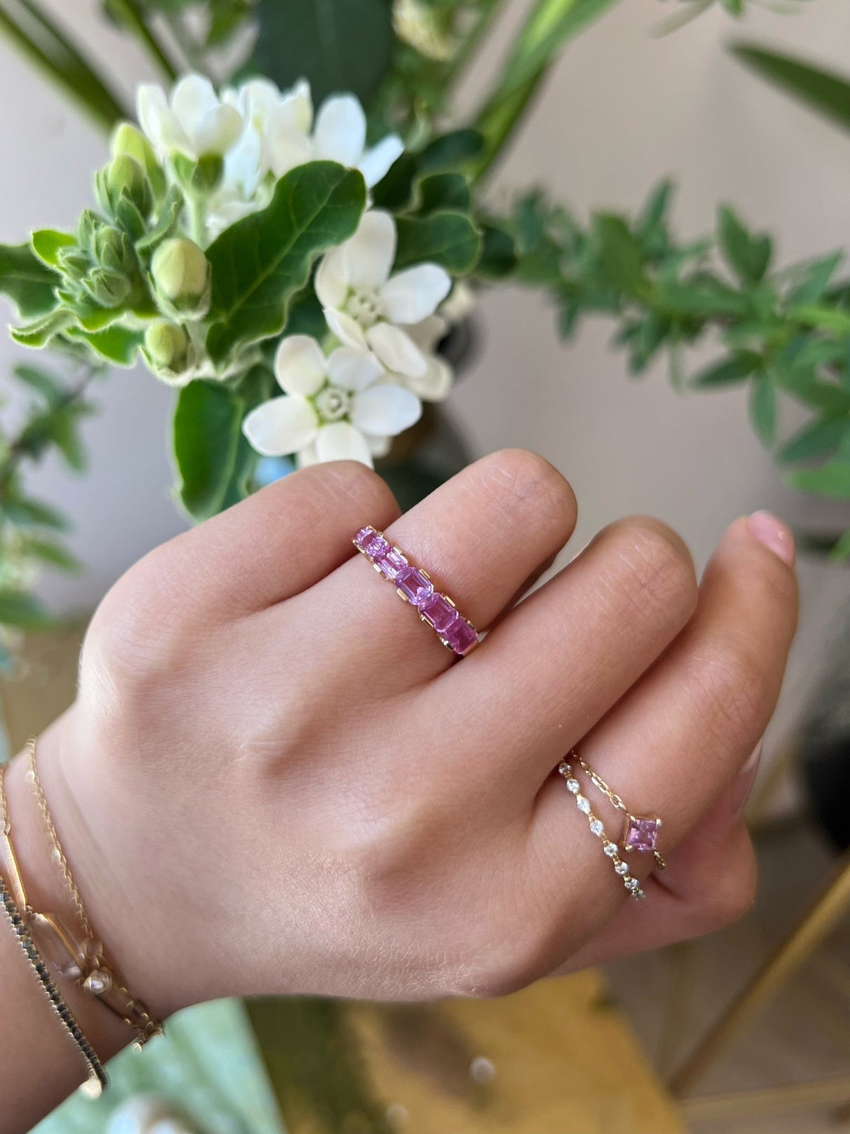 Pink Sapphire Crescendo Ring (Horizontal) 18k gold Stackable ring on model