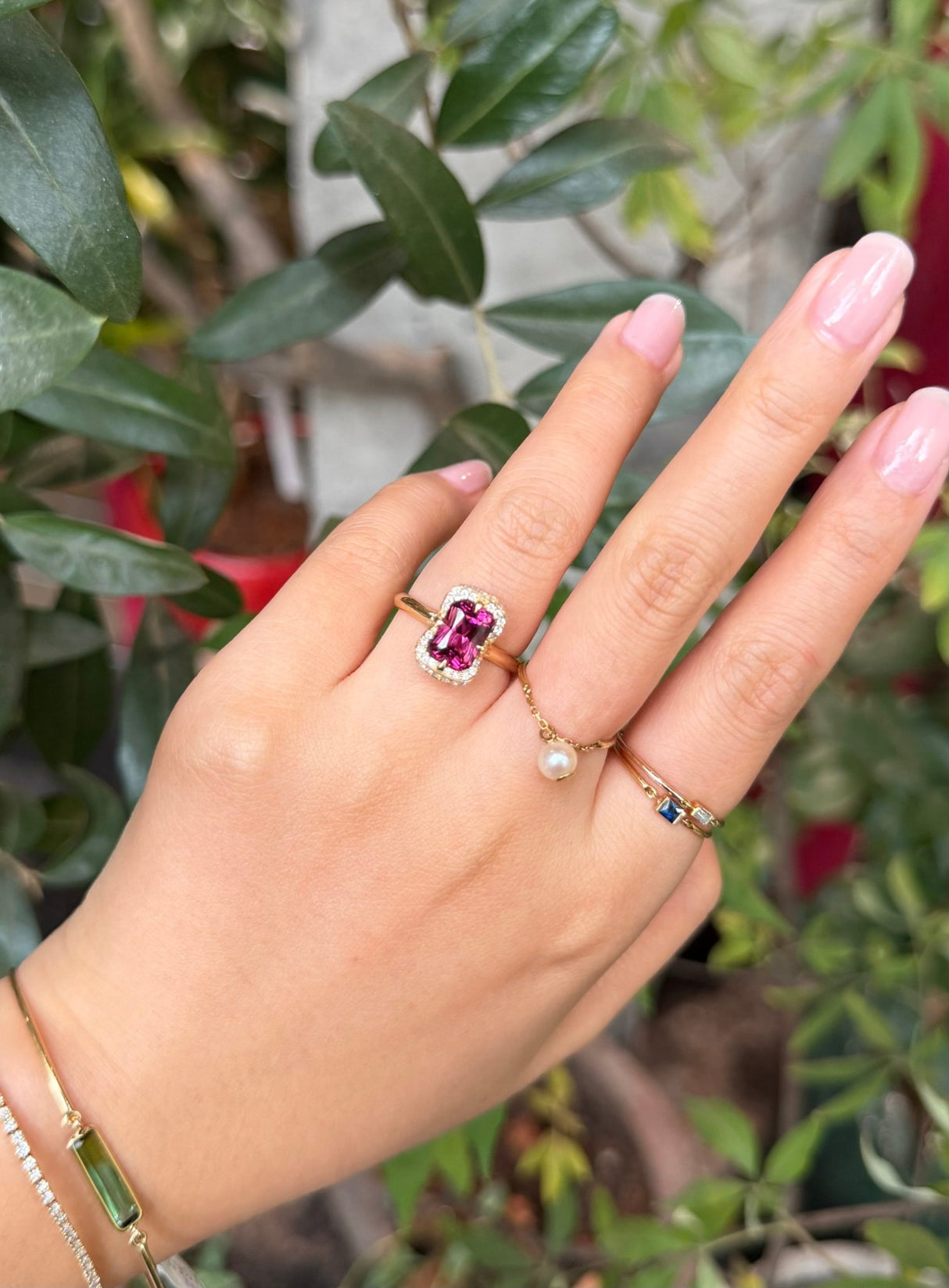 Rhodolite Aurora Ring 18k gold engagement ring