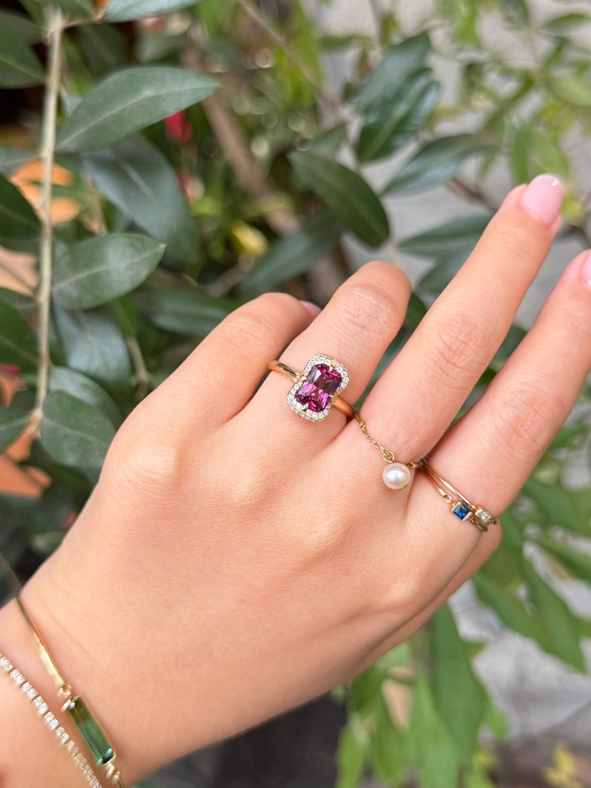 Rhodolite Aurora Ring 18k gold engagement ring
