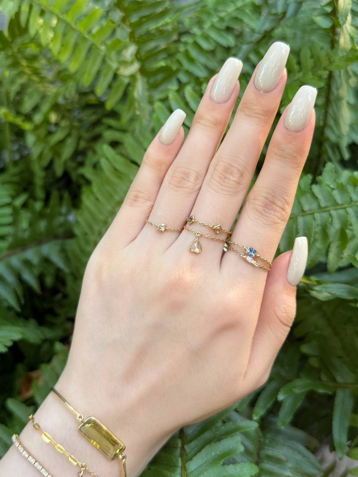 Rose Cut Trillion Diamond Chain Ring (Small) 18k gold Stackable ring on model