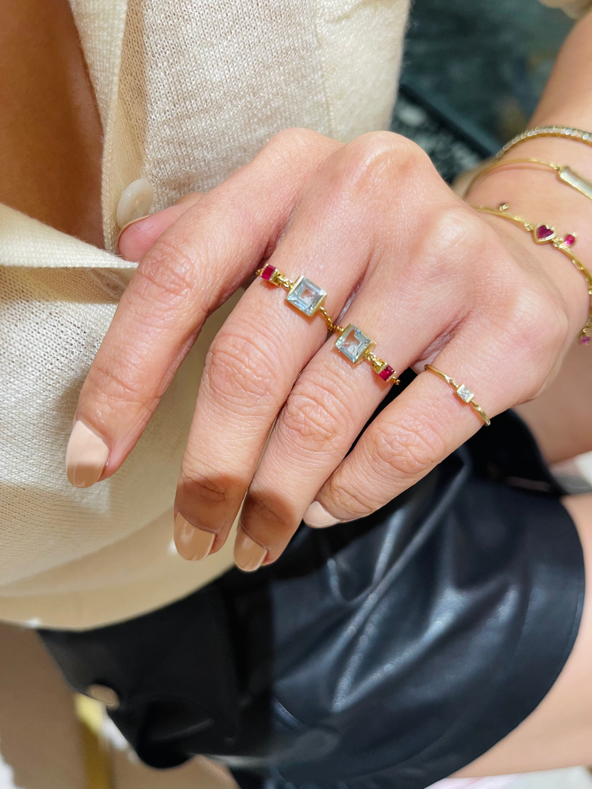 Ruby & Aquamarine Chain Ring 18k gold Stackable ring on model