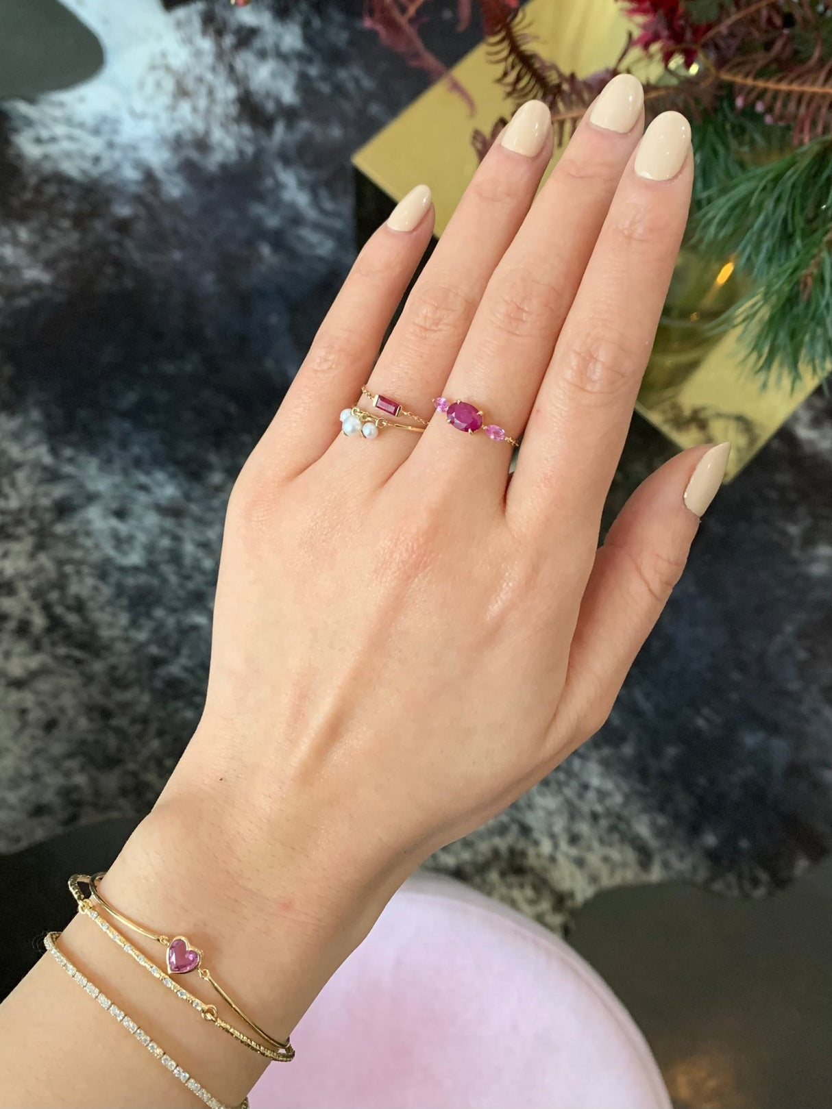 Ruby & Pink Sapphire Chain Ring 18k gold Stackable ring on model