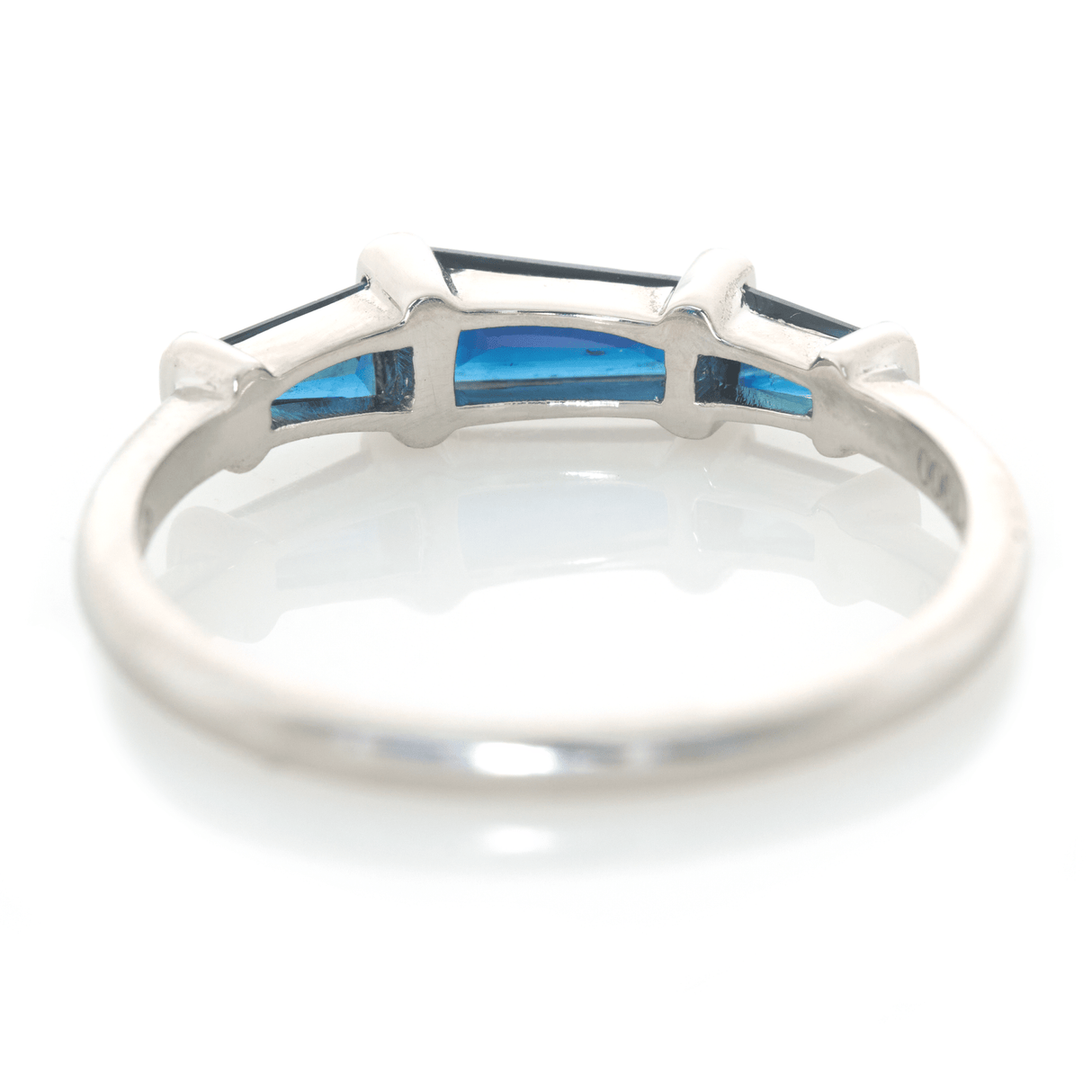 Sapphire Platinum Asymmetric Ring PT 900 Stackable ring back view