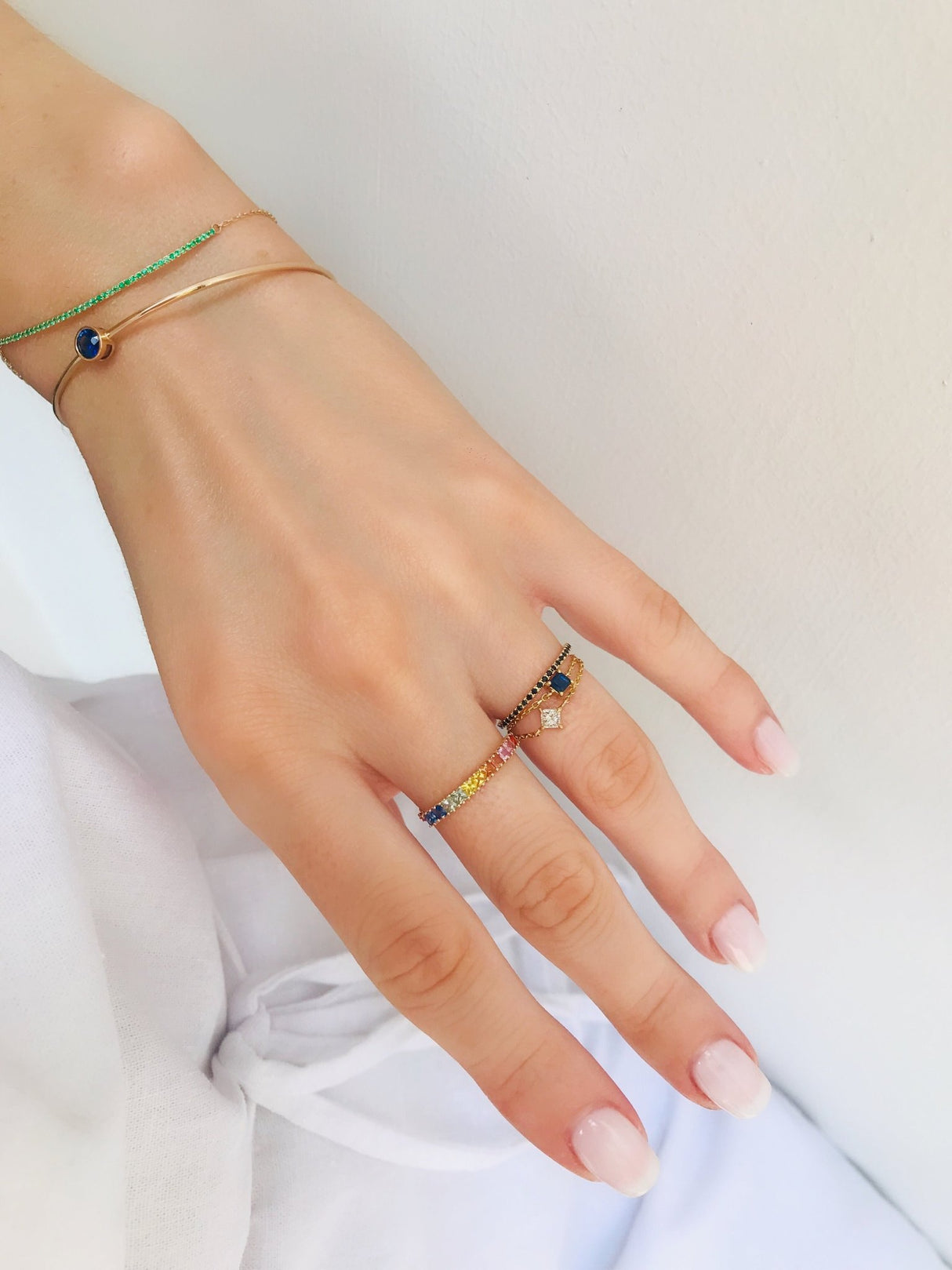 Sapphire Rainbow Bar Chain Ring 14k gold Stackable ring on model