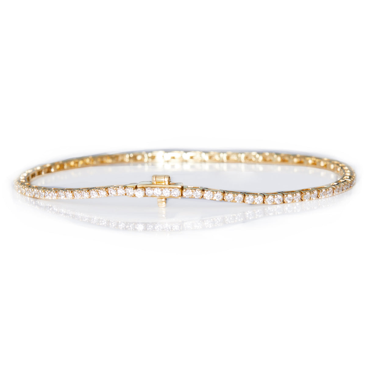 Seamless Diamond Tennis Bracelet 18k gold Stackable design