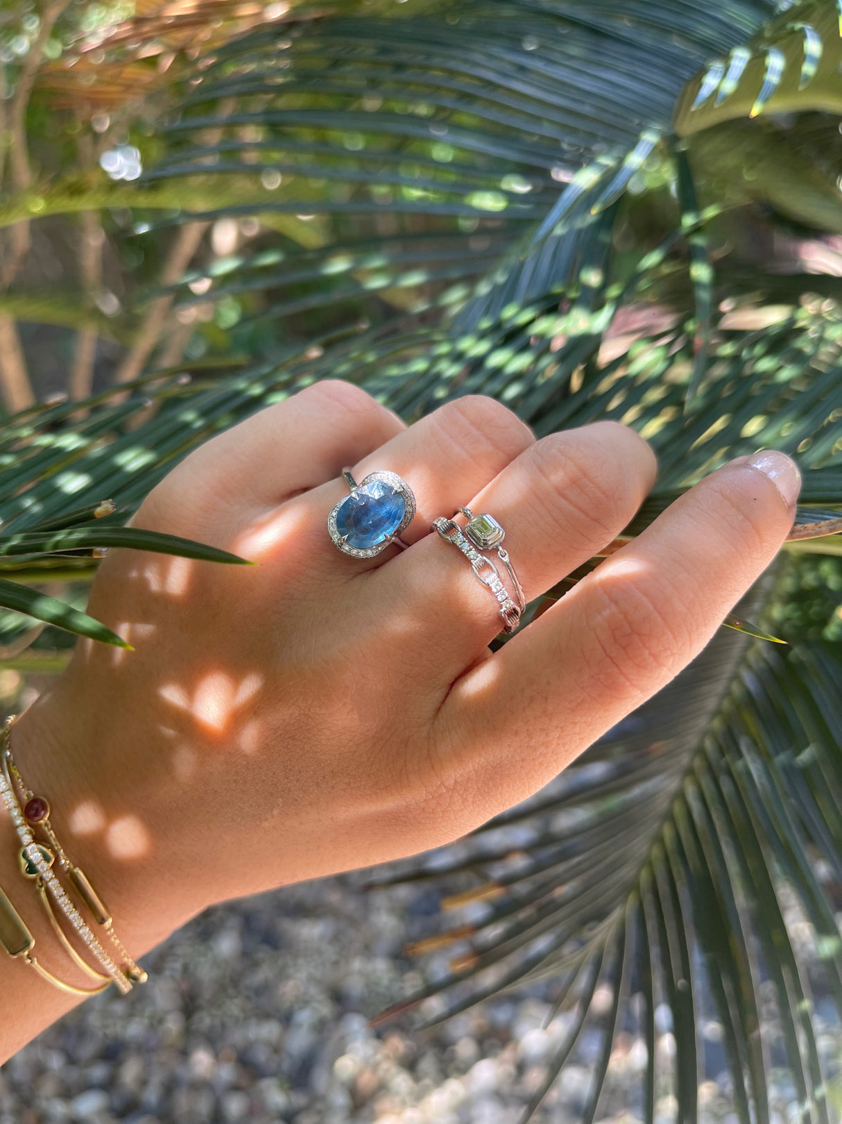 Siam Sapphire & Diamond Aurora Ring pt900 engagement ring on model