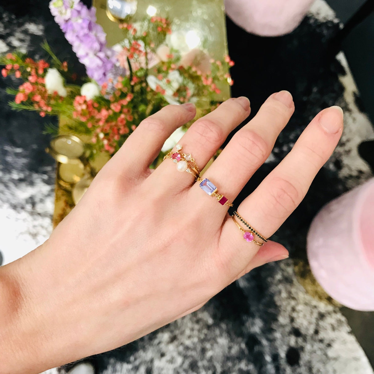 Tanzanite & Ruby Chain Ring 18k gold Stackable ring on model