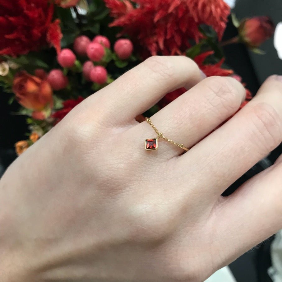 Yi Collection x Opening Ceremony January Garnet Half Chain Ring: Silver With 14K Gold Plating