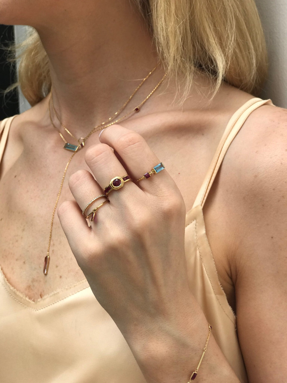 Aquamarine & Ruby Chain Ring 18k gold Stackable ring on model