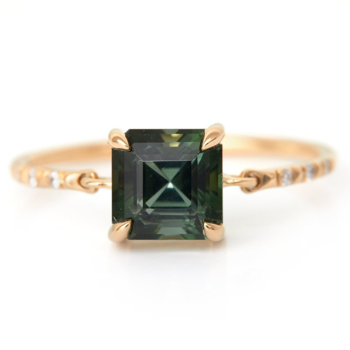 Ascher Moss Tourmaline Petite Circle Diamond Ring 18k gold Stackable ring