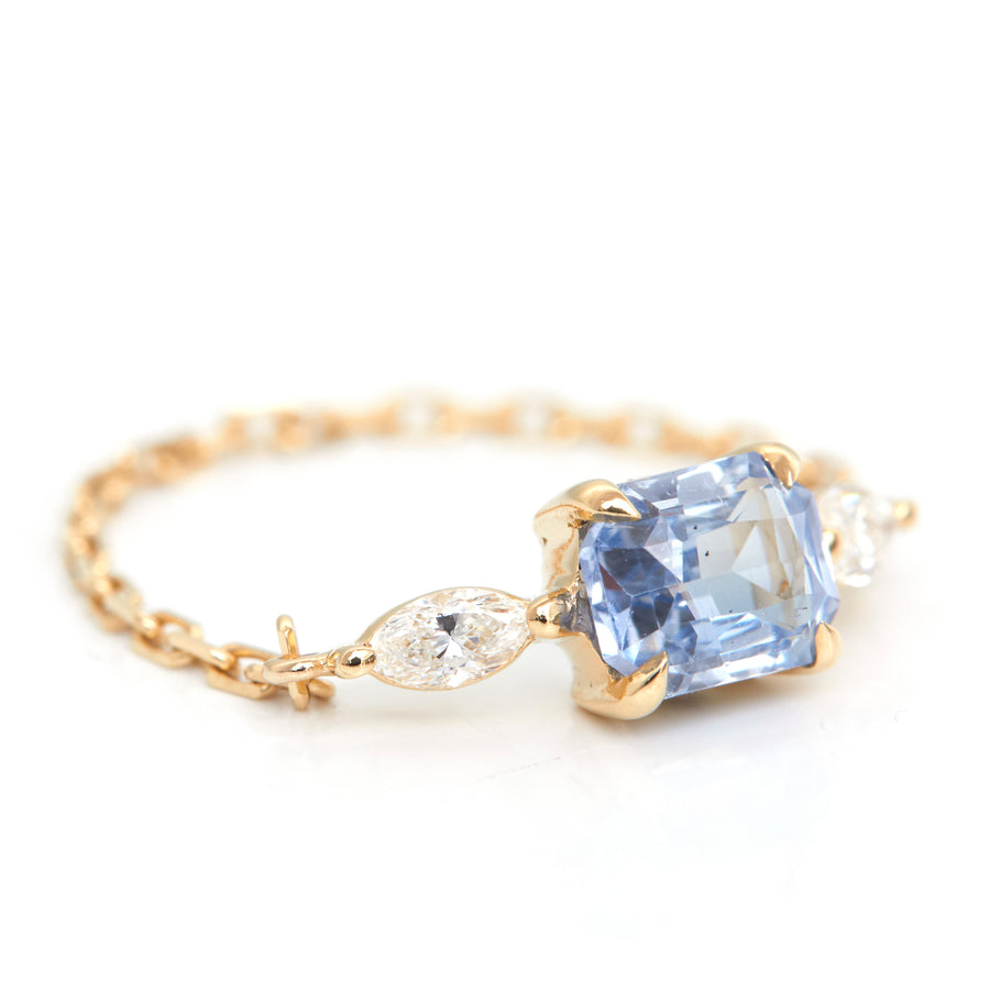 Baby blue Ceylon Sapphire & diamond dream weaver chain ring