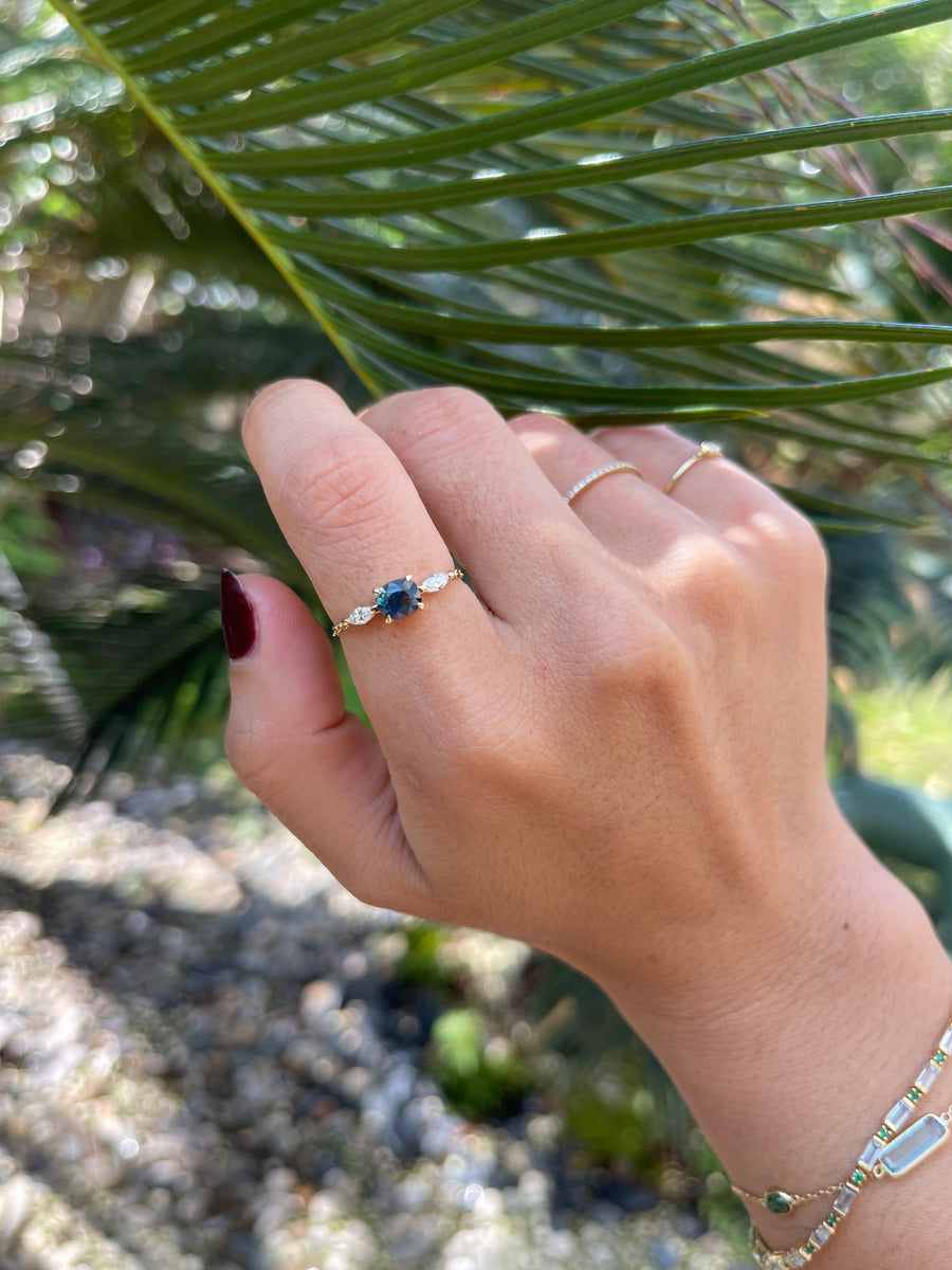 Ceylon Sapphire & Diamond Dream Weaver Chain Ring