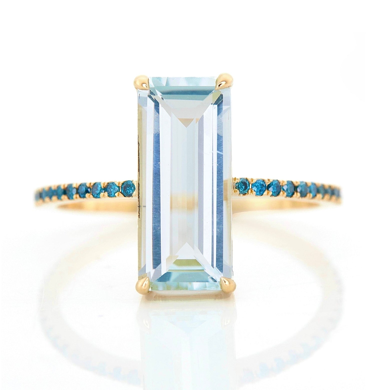 Aquamarine & Blue Diamond Oceans Ring 18k gold stackable ring