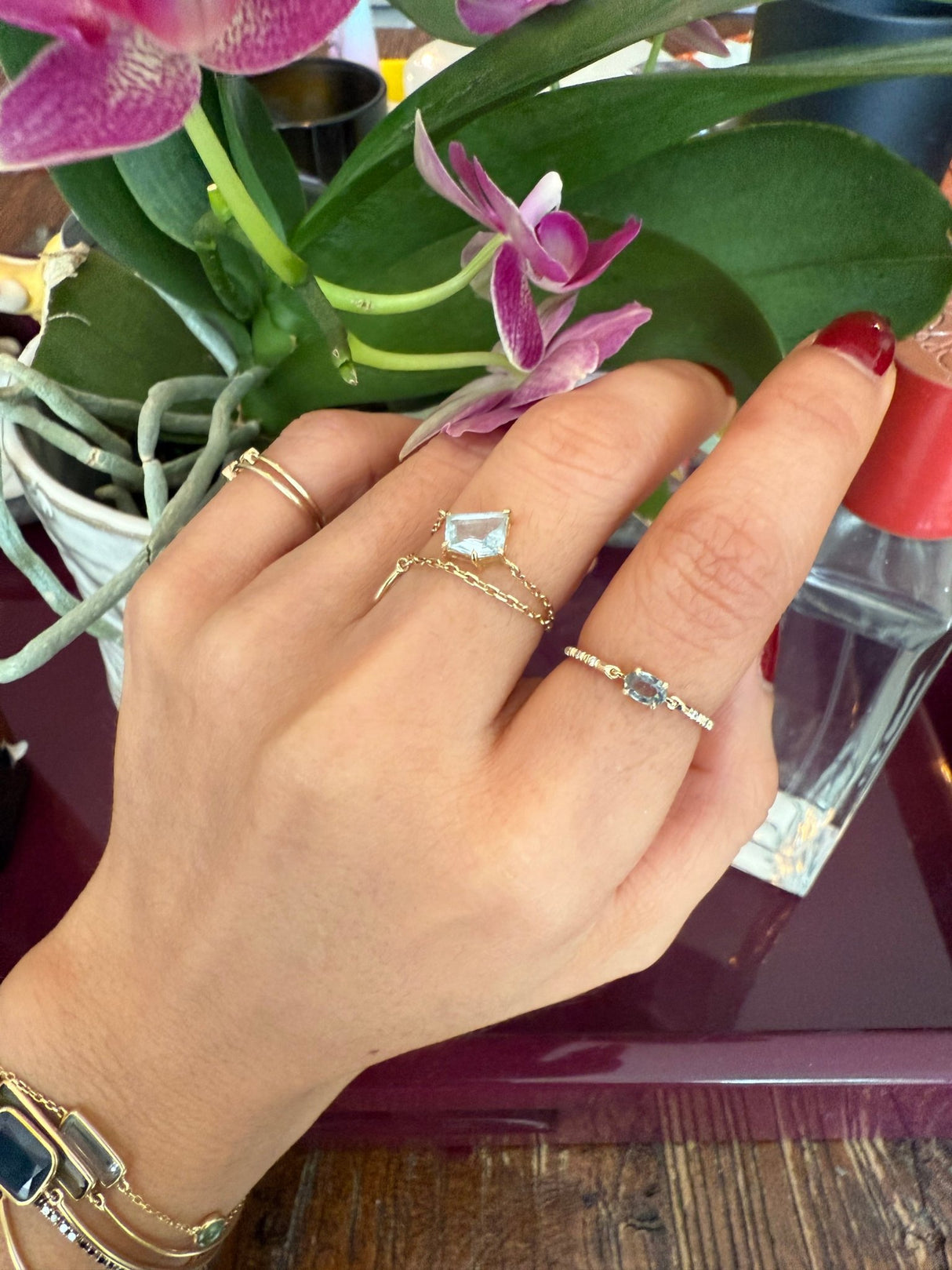 Aquamarine Contour Chain Ring 14k gold Stackable ring on model