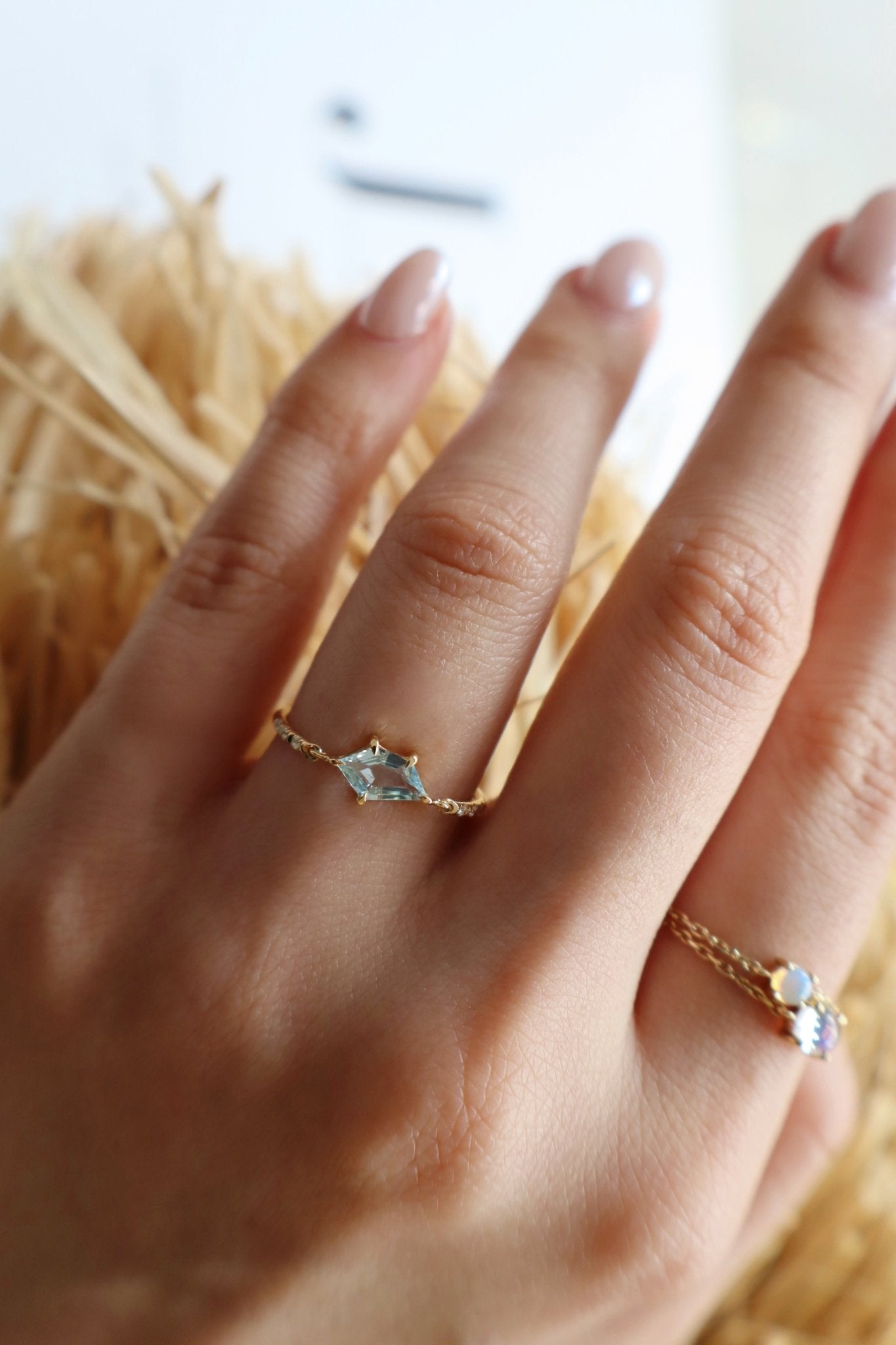 Aquamarine Contour  Petite Circle Diamond Ring 18k gold stackable ring on model 3