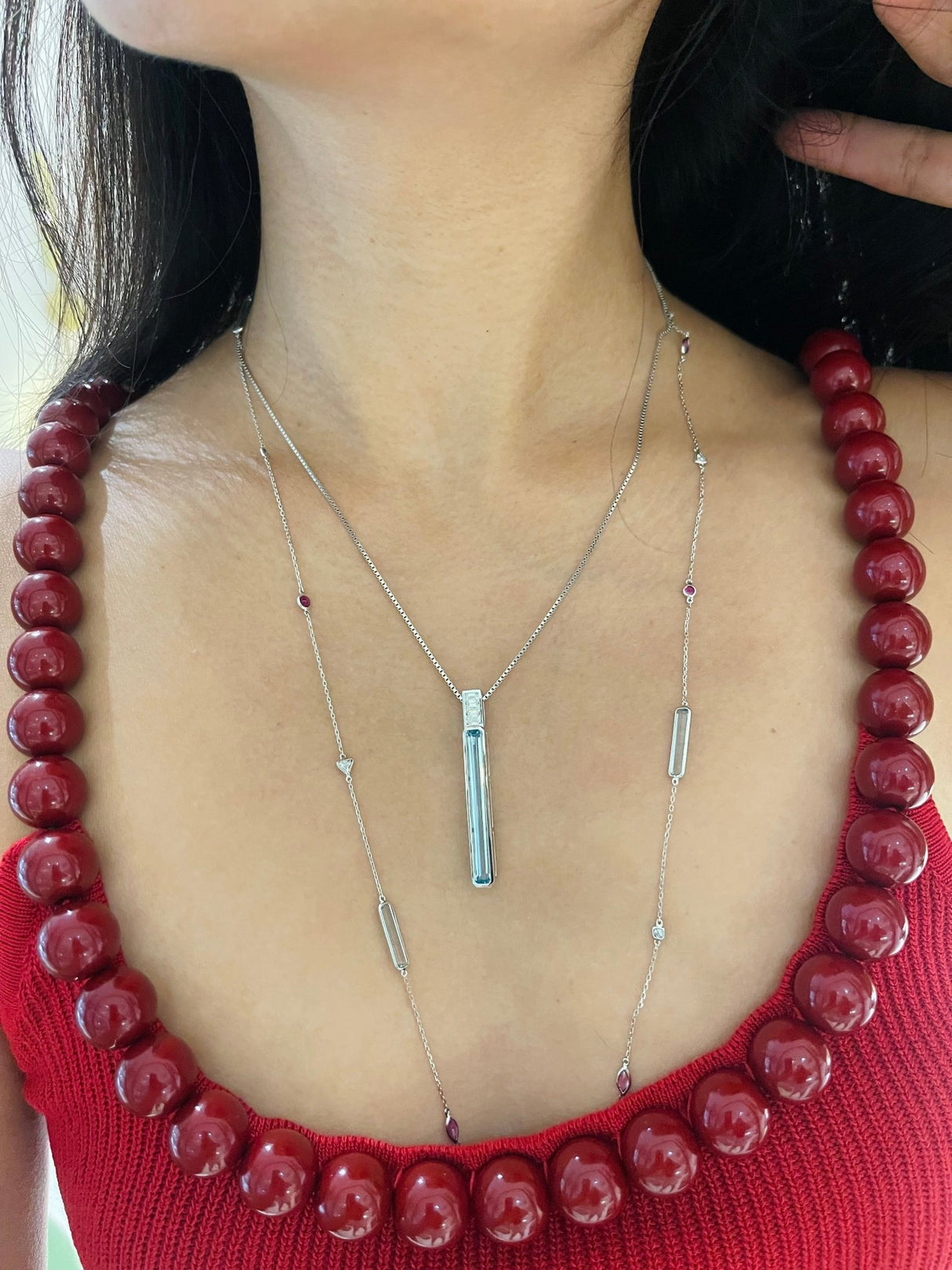 Aquamarine & Diamond Supreme Bar handmade Necklace in 18k gold on model