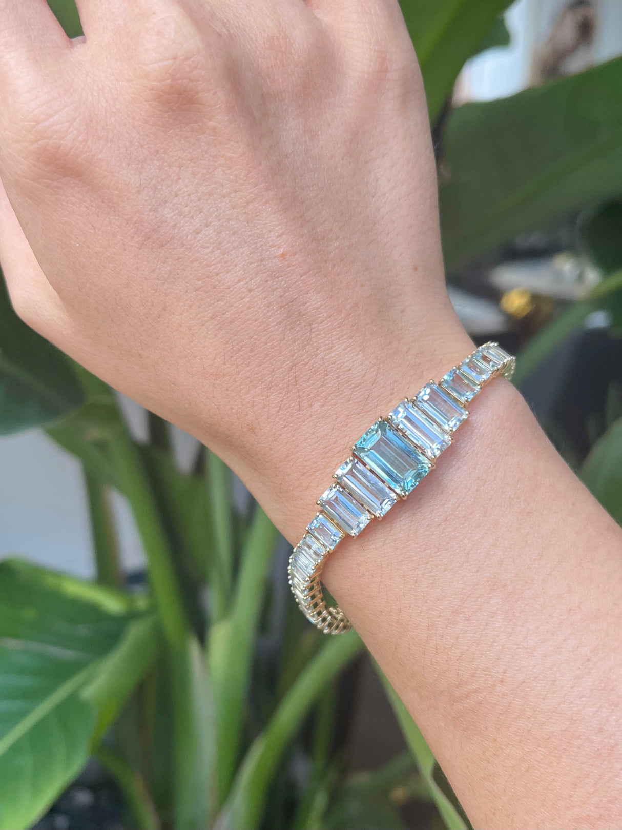 Aquamarine Echo Bar Bracelet 18k gold stackable design on model 2
