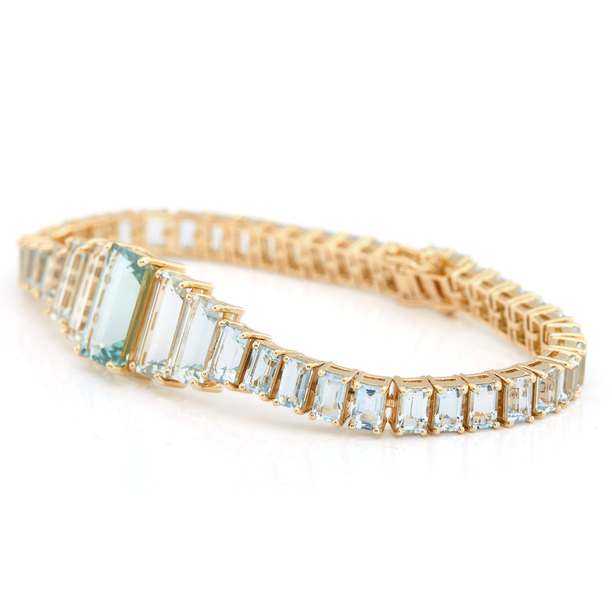 Aquamarine Echo Bar Bracelet 18k gold stackable design side view