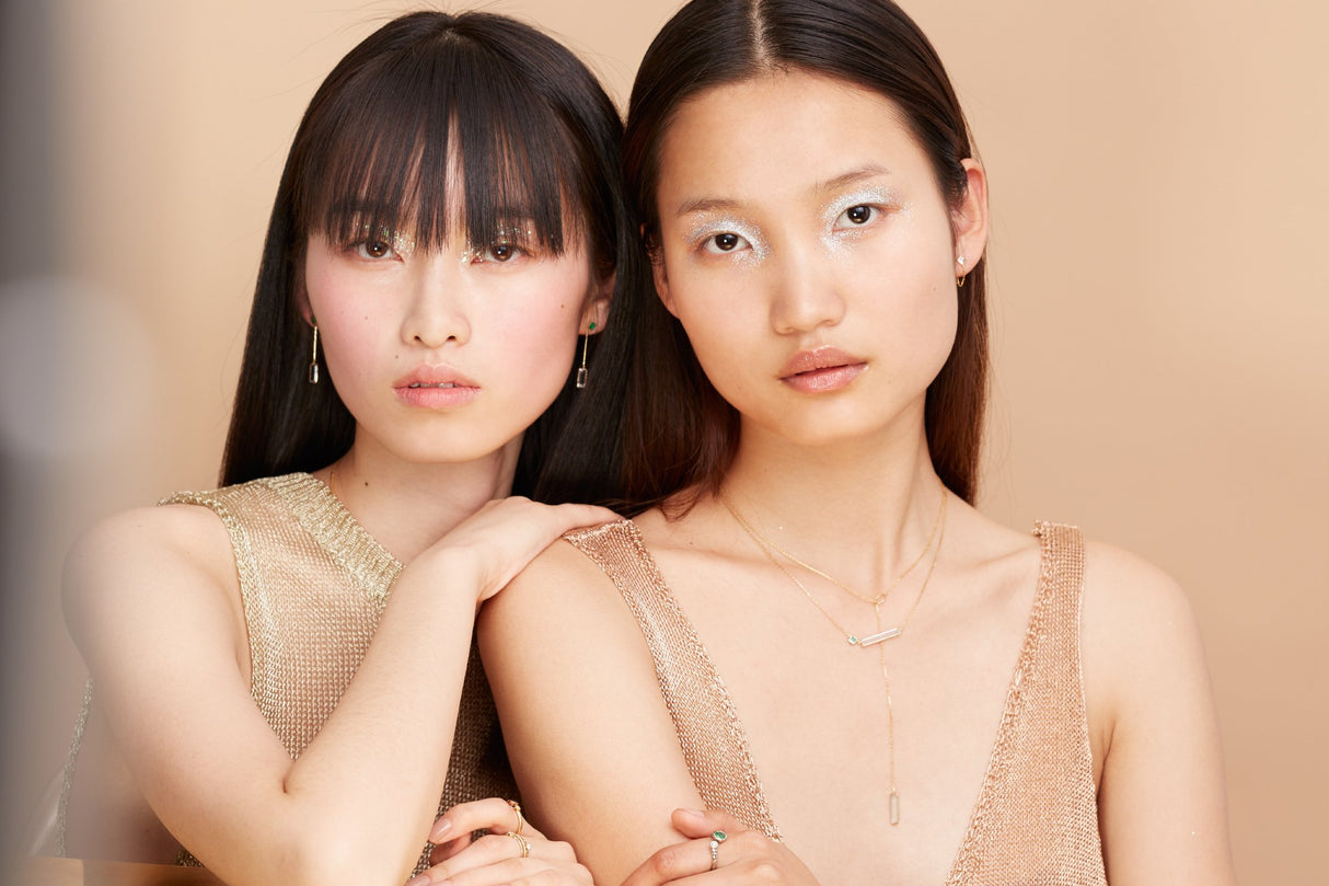 Aquamarine Lariat Bar fine jewelry  Necklace in 18k gold on model 2