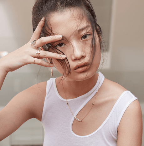 Aquamarine With Emerald & Sapphire Bar handmade Necklace in 18k gold on model