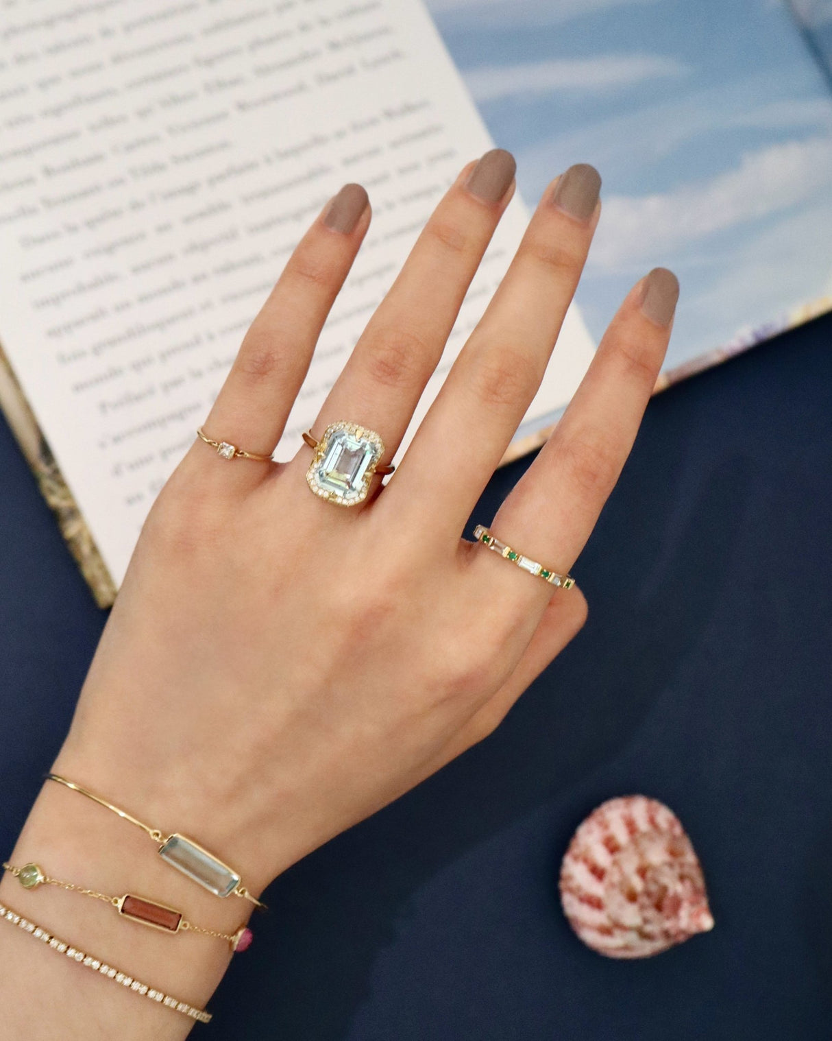 Aquamarine and Diamonds Aurora Ring