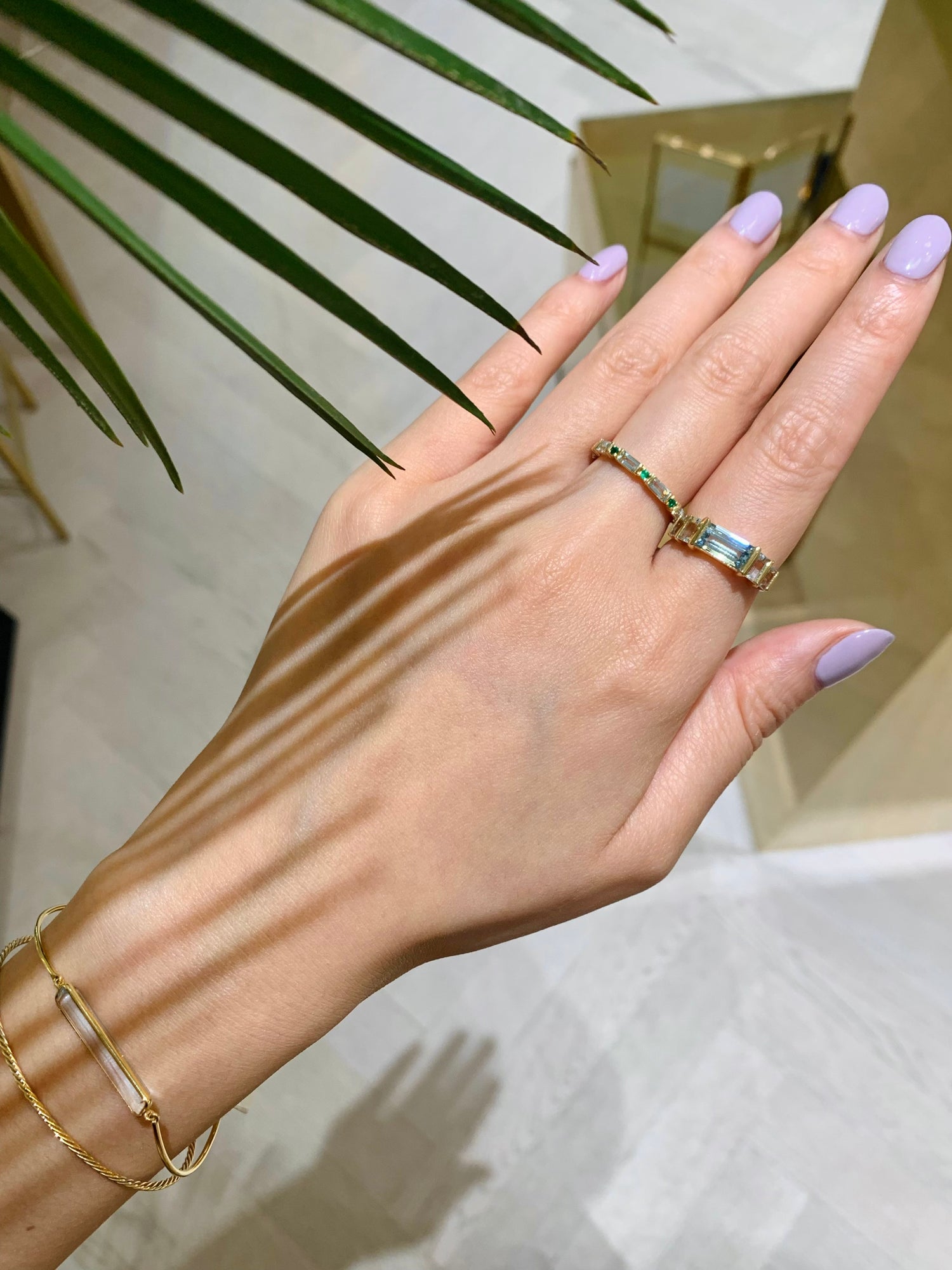 Aquamarines Petite Rhythm Ring 18k gold Stackable ring on model