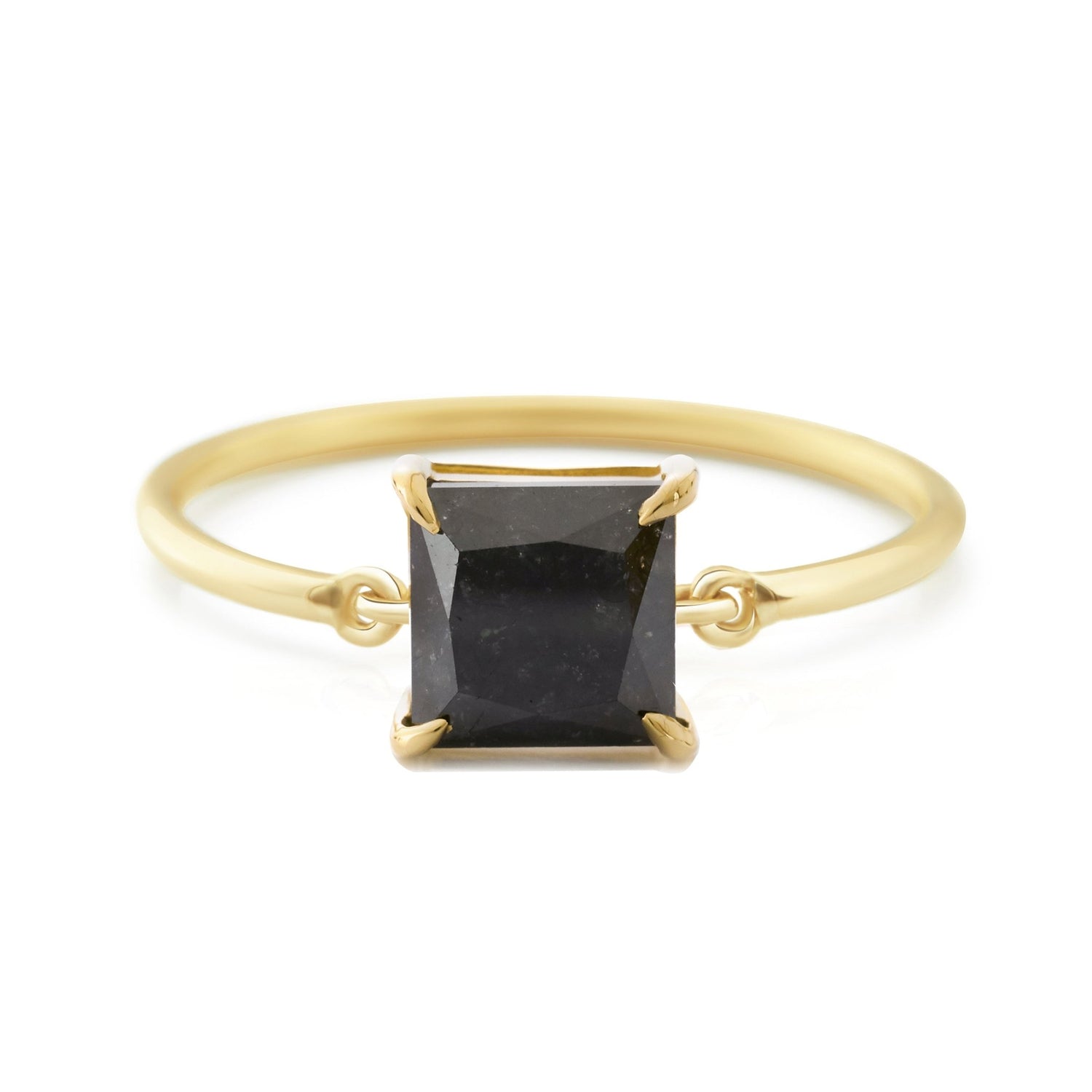 Black_Diamond_Protection_Ring_18K_gold_stackable_ring