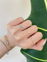 Black Opal & Diamond Mini Eos Chain Ring 18k gold Stackable ring on model 1