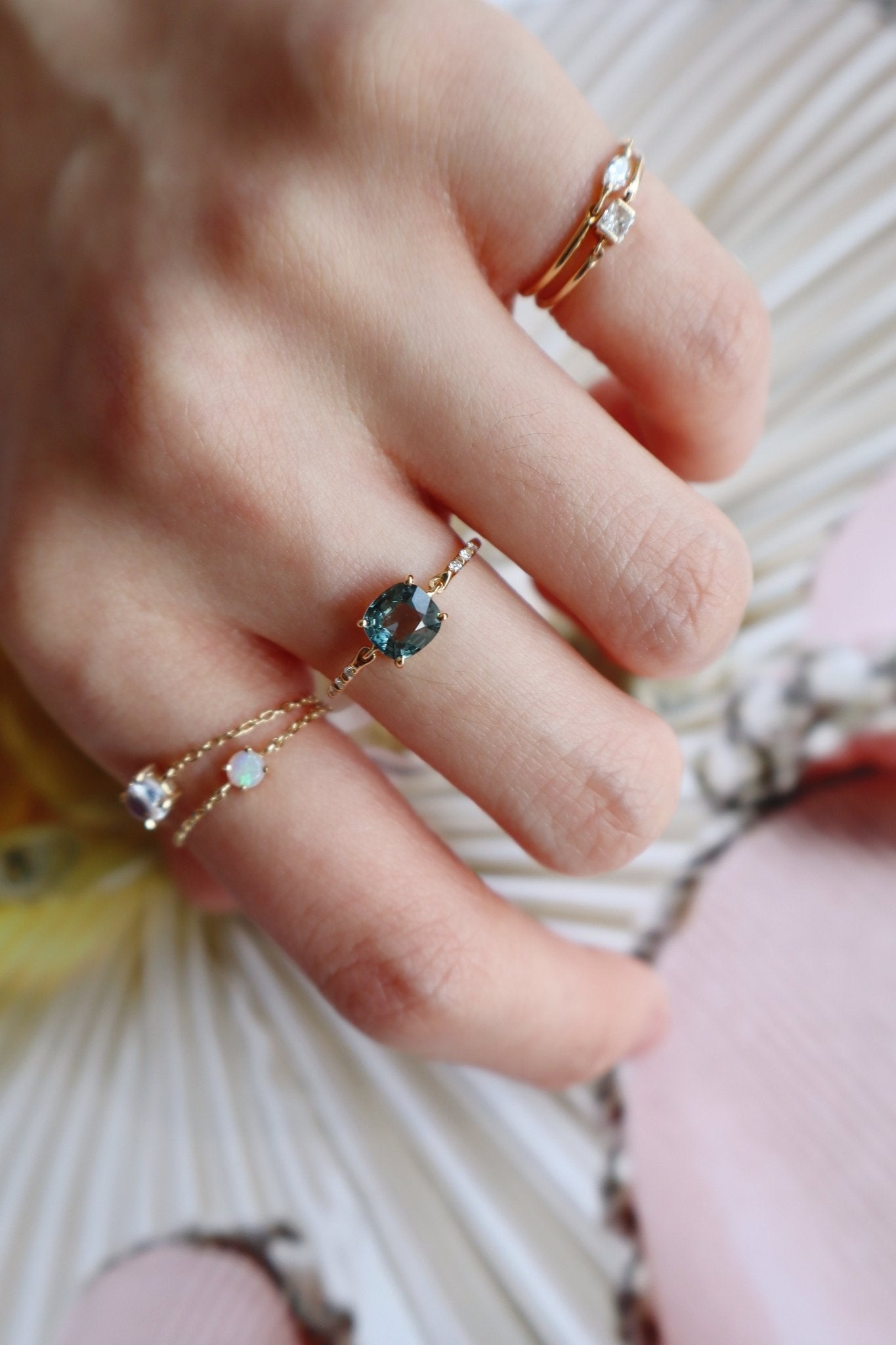 Blue Spinel Petite Circle Diamond Ring