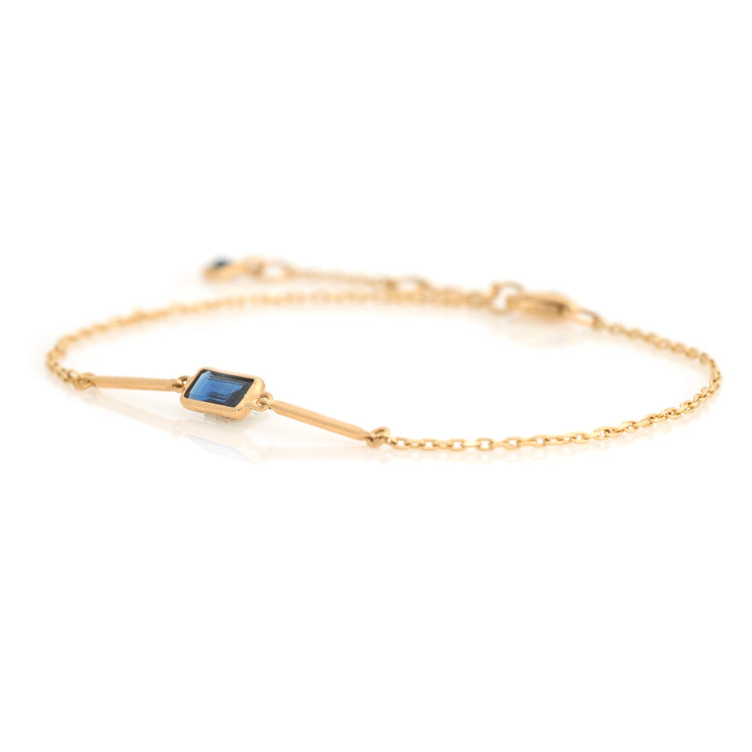 Blue Sapphire Baguette Bar Bracelet 18k gold stackable design side