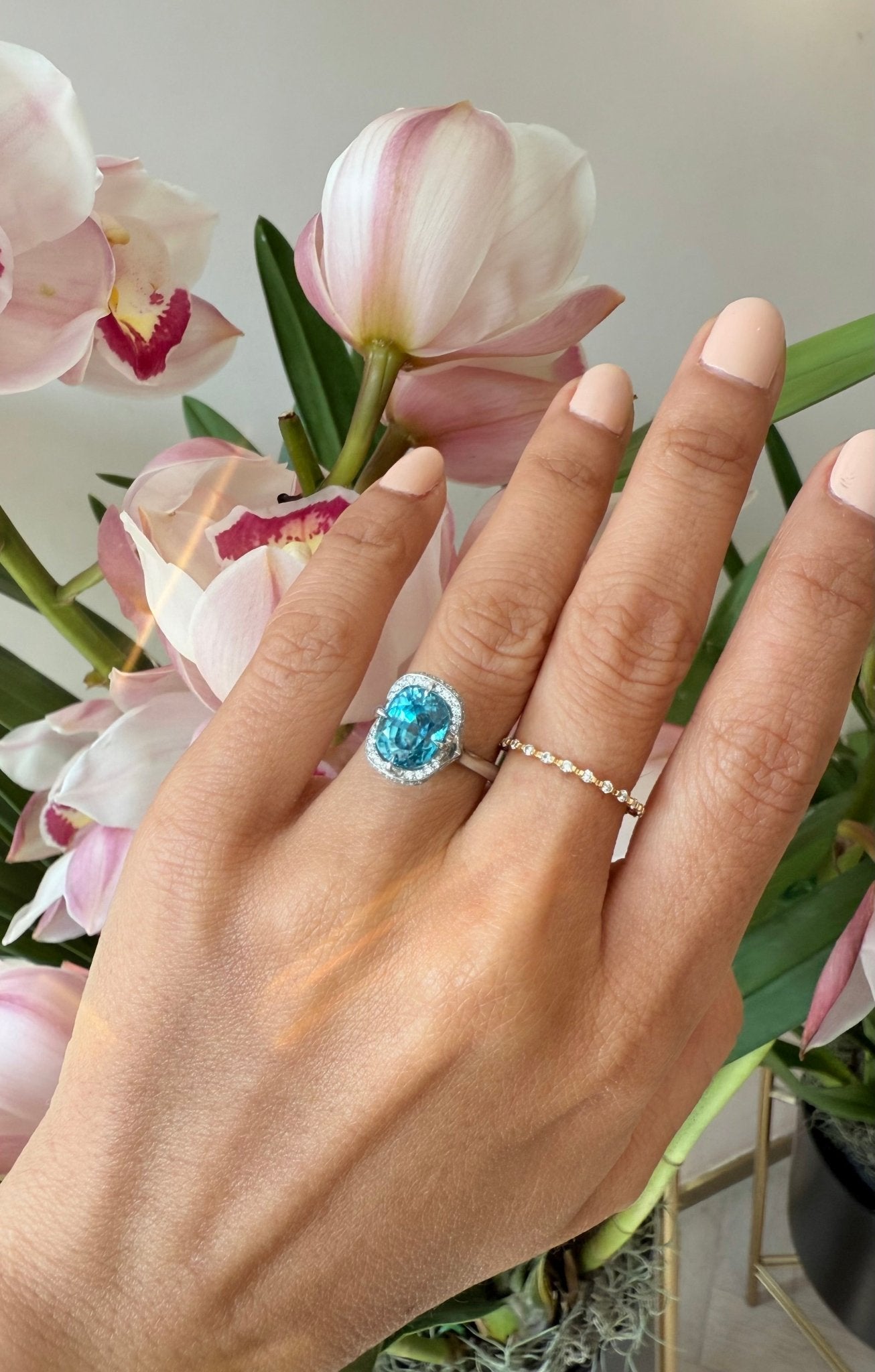 Blue Zircon & Diamond Aurora Ring PT900 engagement ring on model