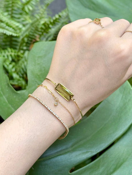 Canary Tourmaline Supreme Bar Bangle 18k gold Stackable design on model