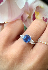 Ceylon Sapphire & Diamond Eternal Ring 18k gold engagement ring on model 
