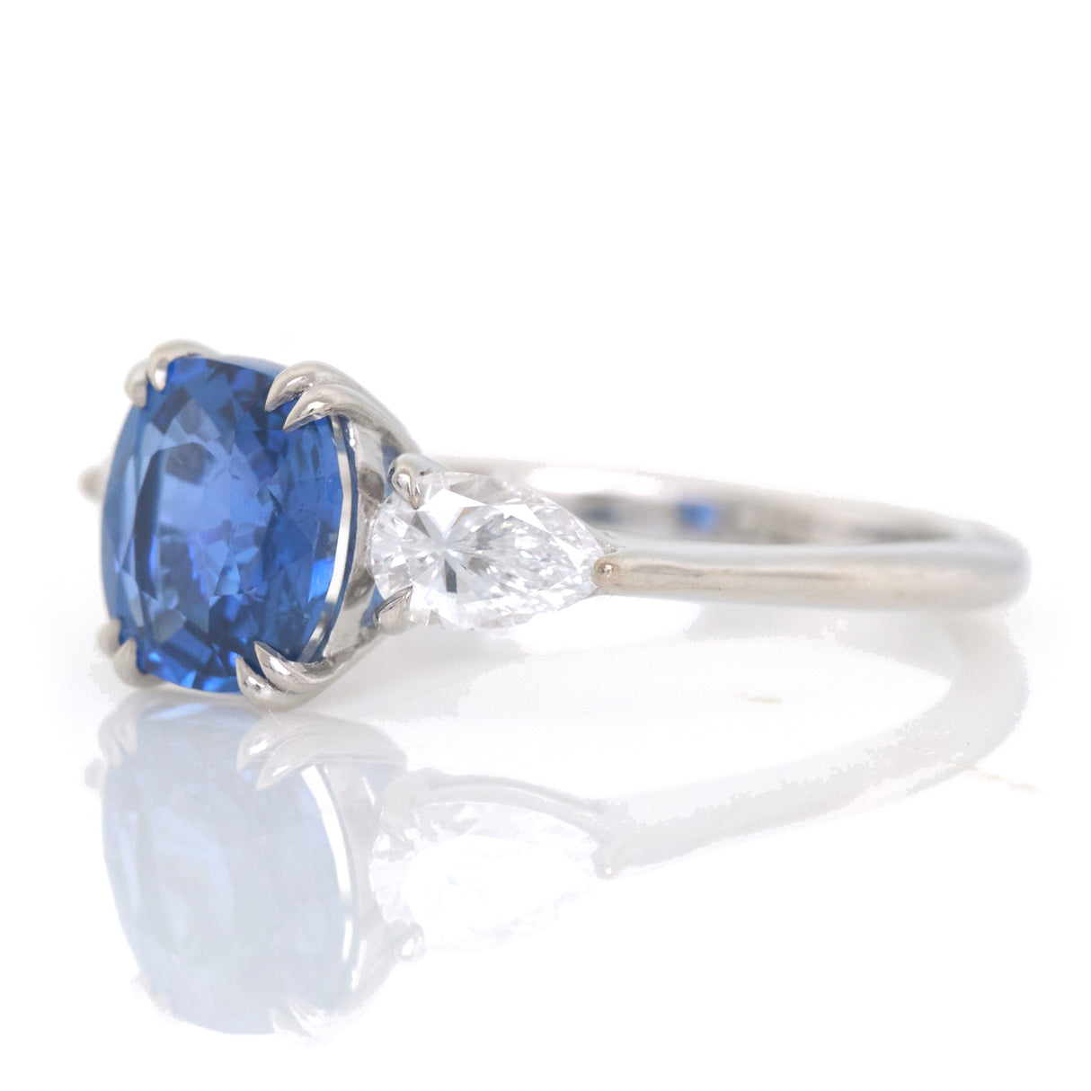 Ceylon Sapphire & Diamond Eternal Ring 18k gold engagement ring side view